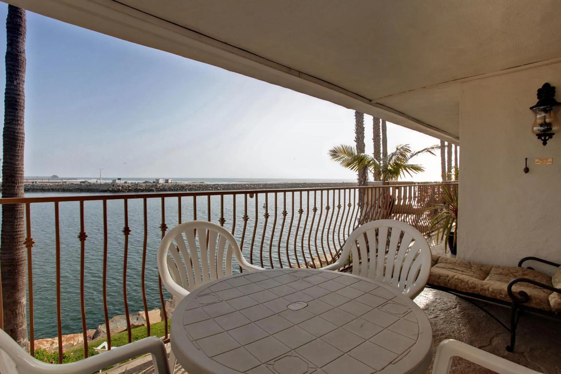 Area and facilities in Oceanside Marina Suites - A Waterfront Hotel