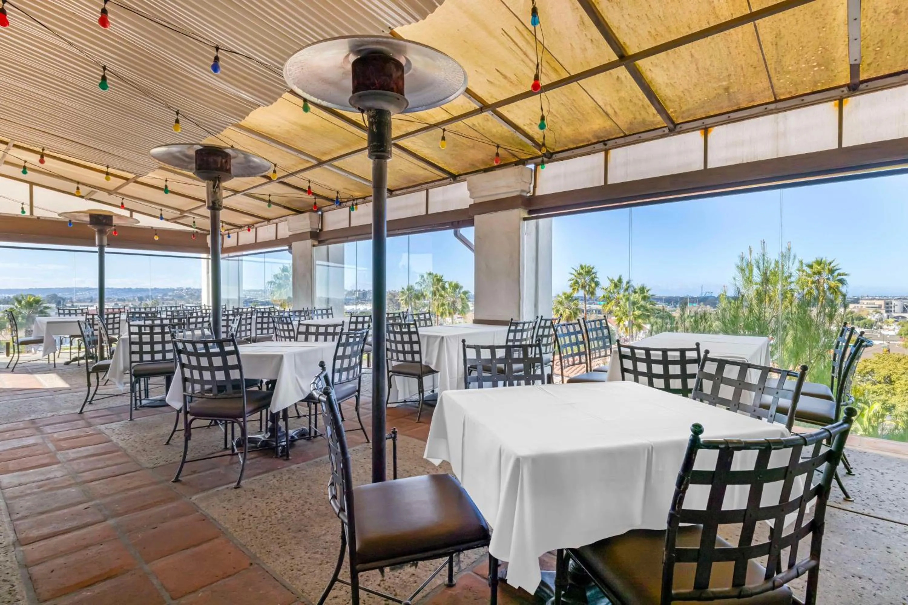 Restaurant/places to eat in Best Western Plus Hacienda Hotel Old Town