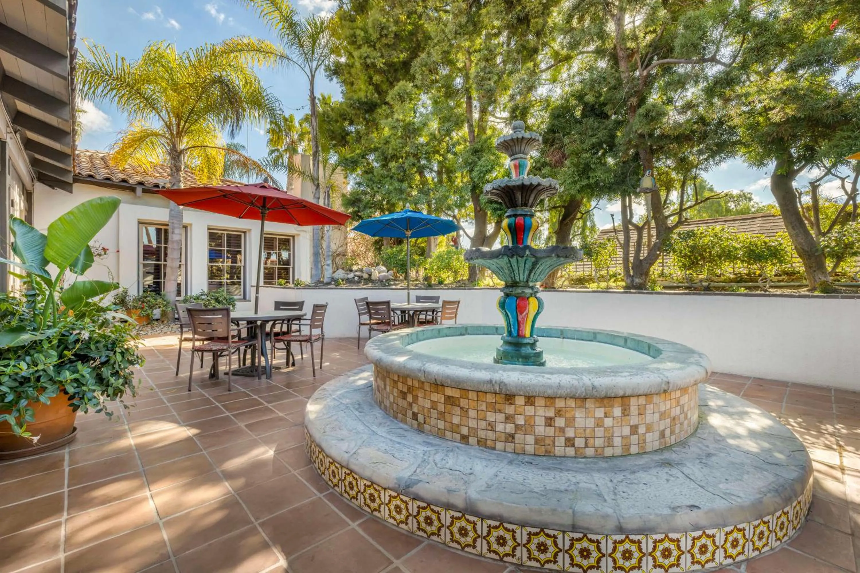 Property building in Best Western Plus Hacienda Hotel Old Town