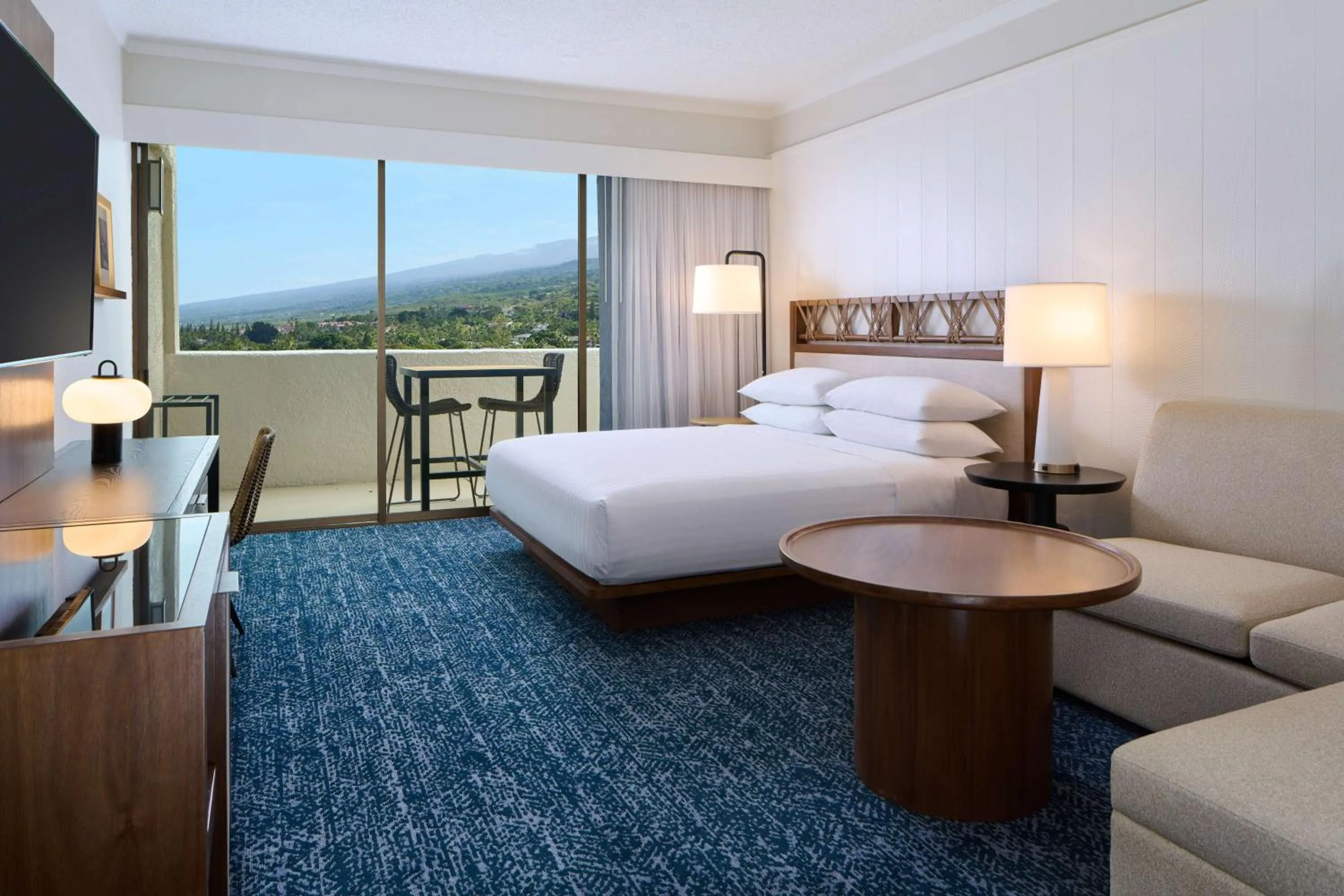 Bedroom, Bed in OUTRIGGER Kona Resort and Spa