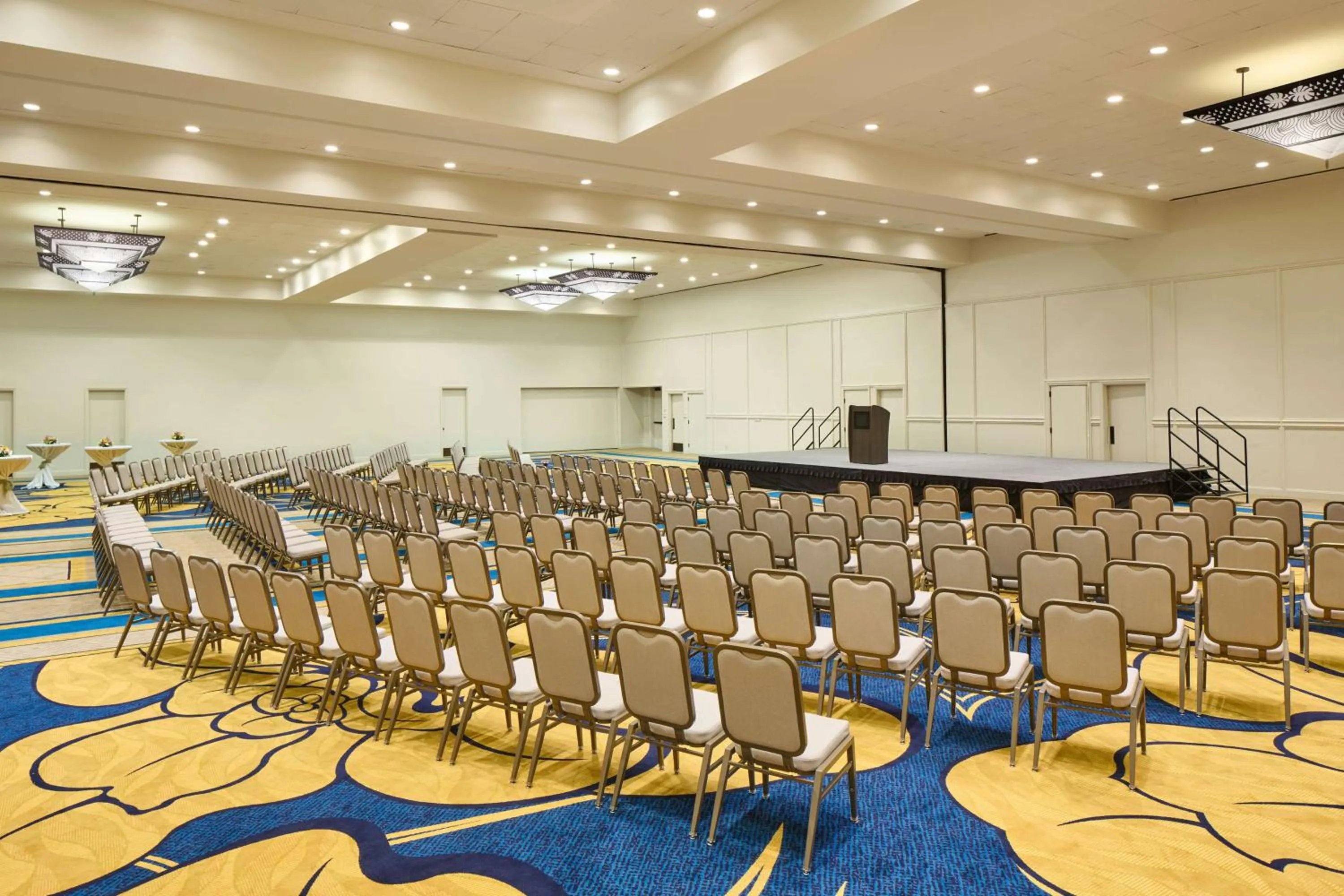 Banquet/Function facilities in OUTRIGGER Kona Resort and Spa