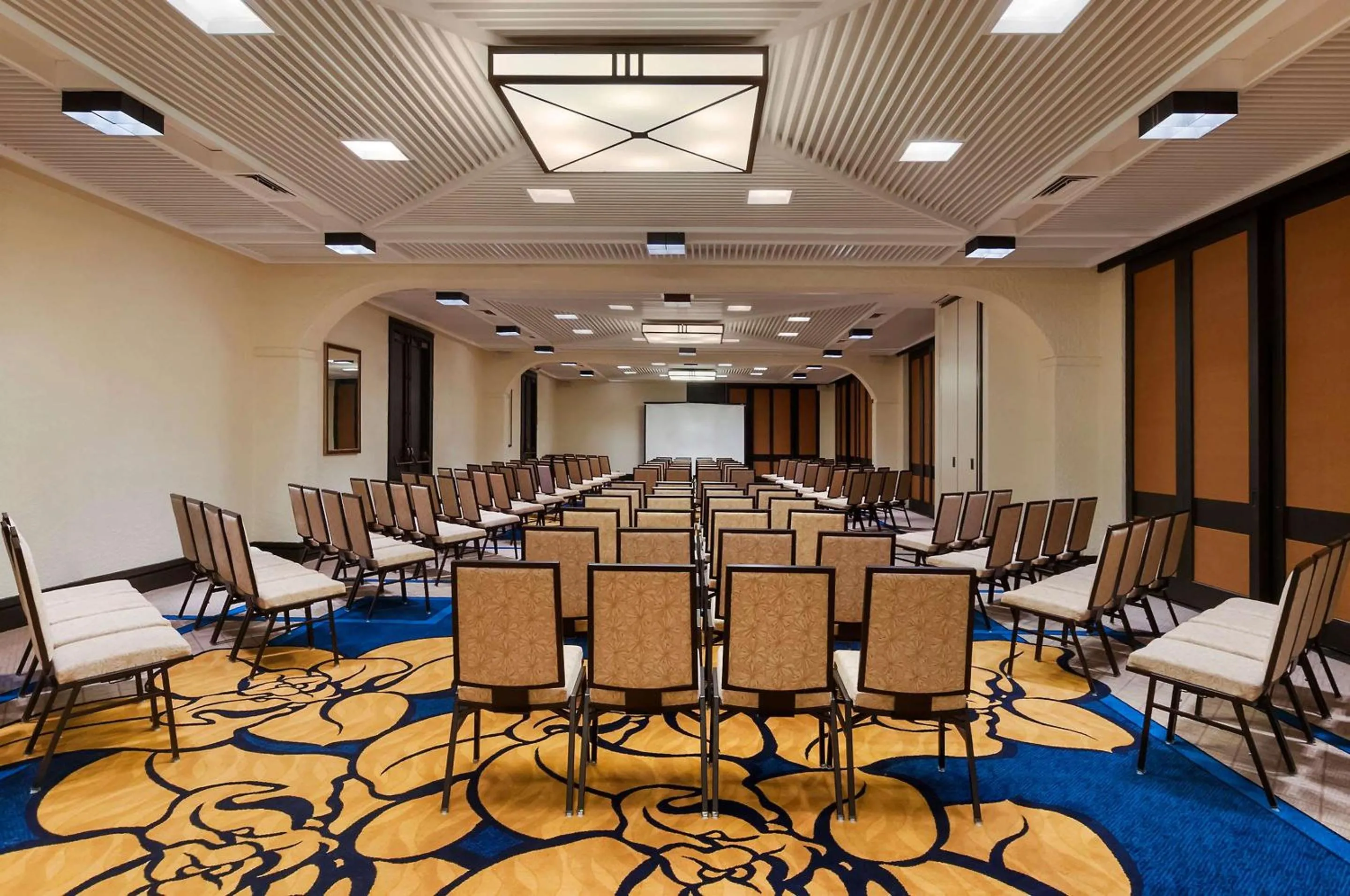 Banquet/Function facilities in OUTRIGGER Kona Resort and Spa