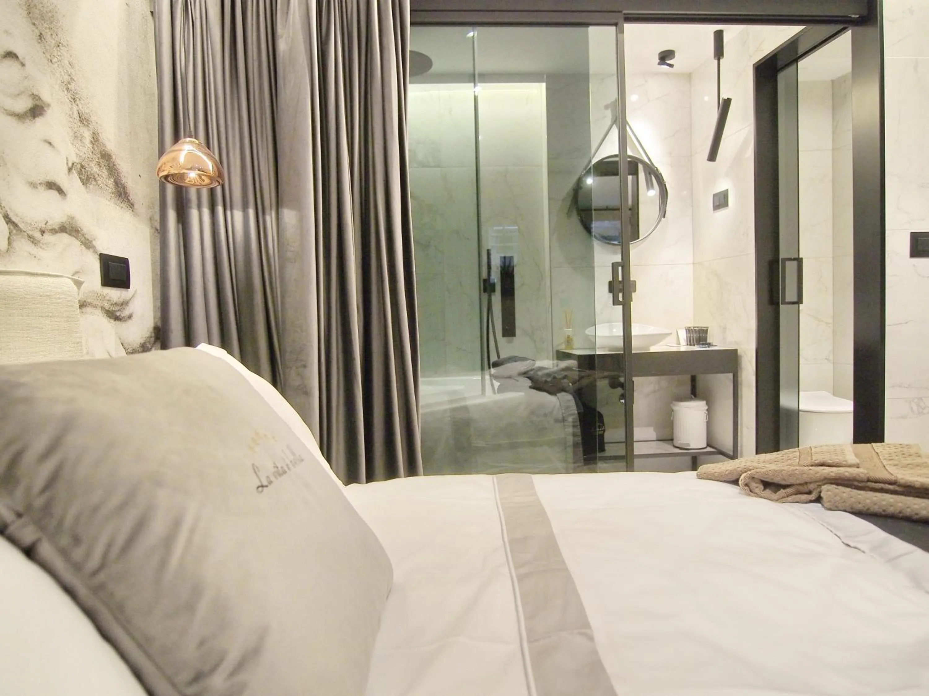 Bed in La Vita e Bella III