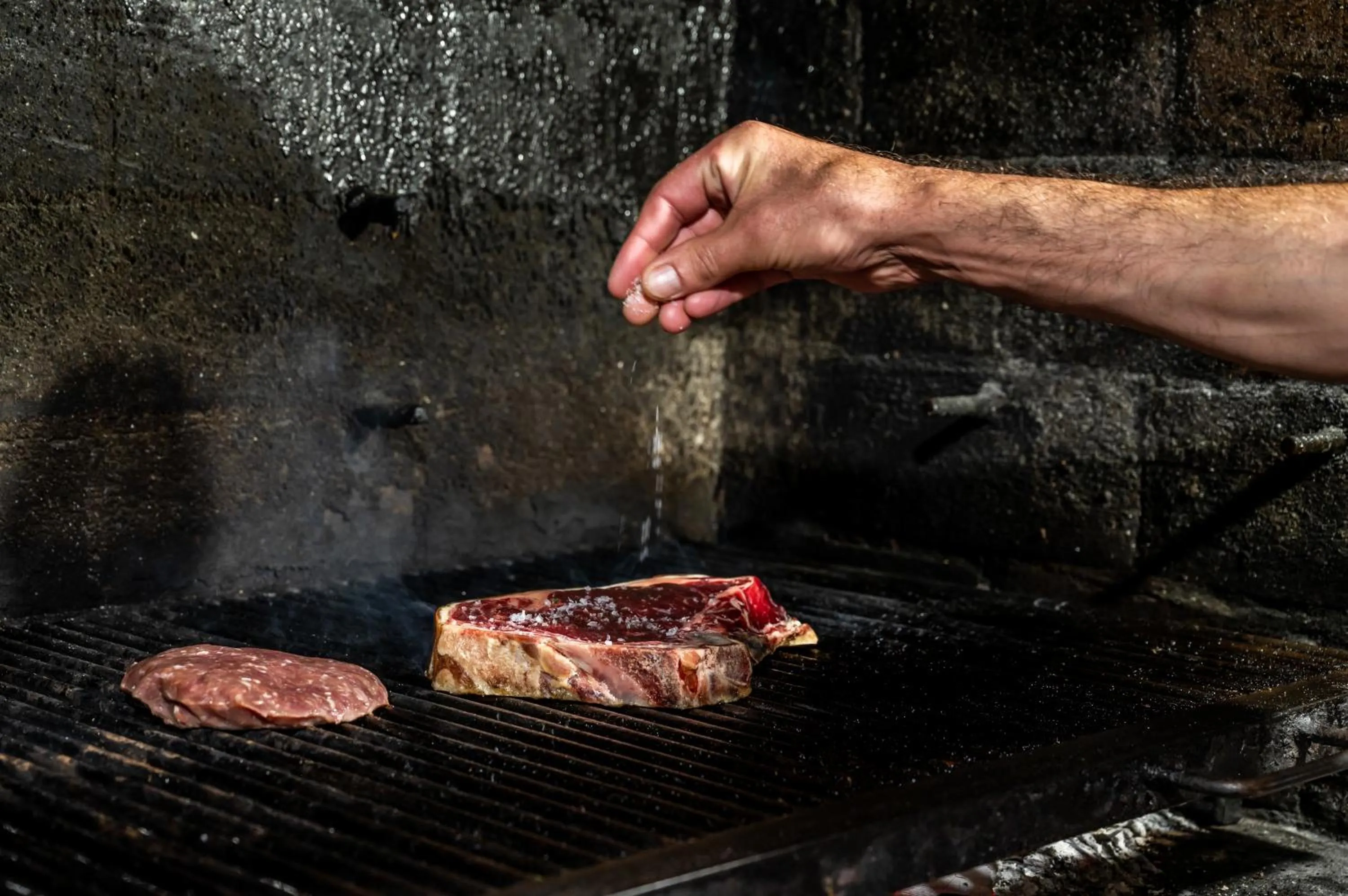 Restaurant/places to eat in Bungalows Es Pins - Emar Hotels