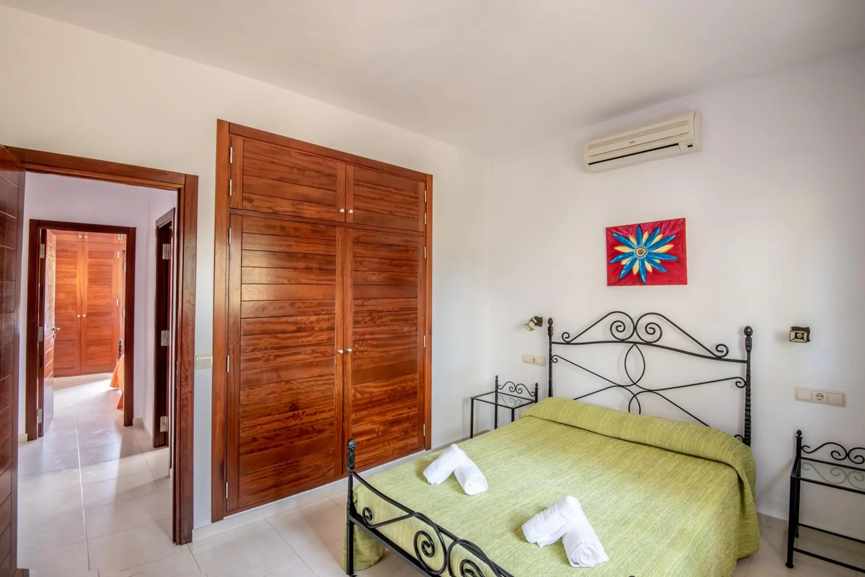 Bed in Bungalows Es Pins - Emar Hotels