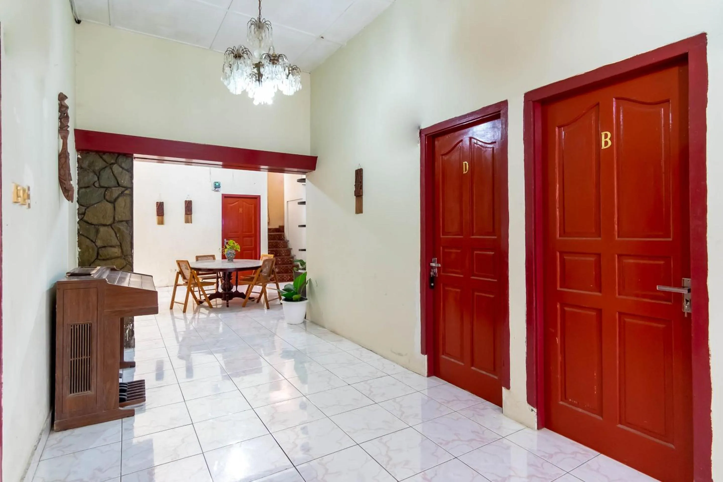 Lobby or reception in OYO Living 2604 Elicia Kost