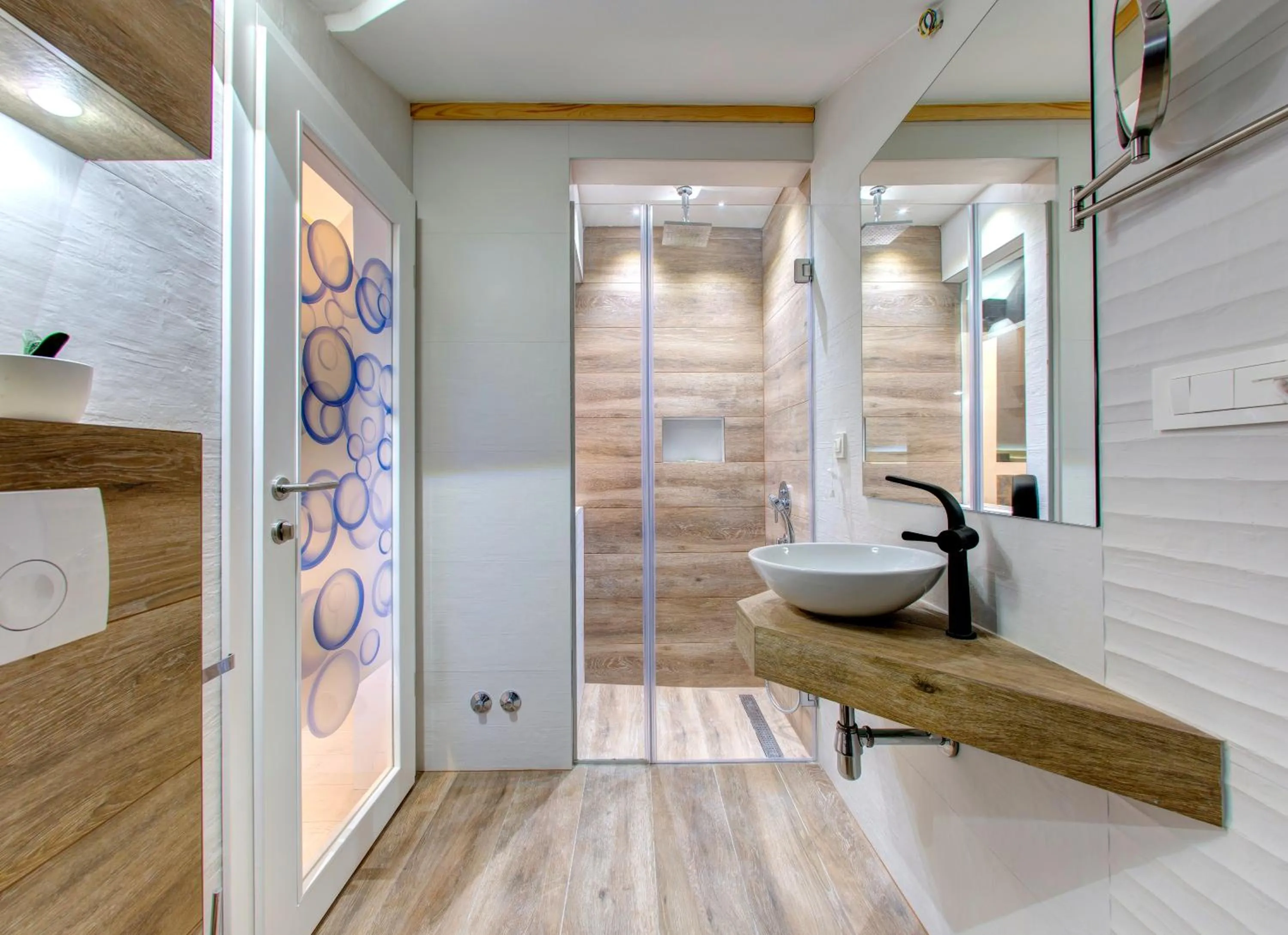 Bathroom in Diamond Rain Boutique Hotel