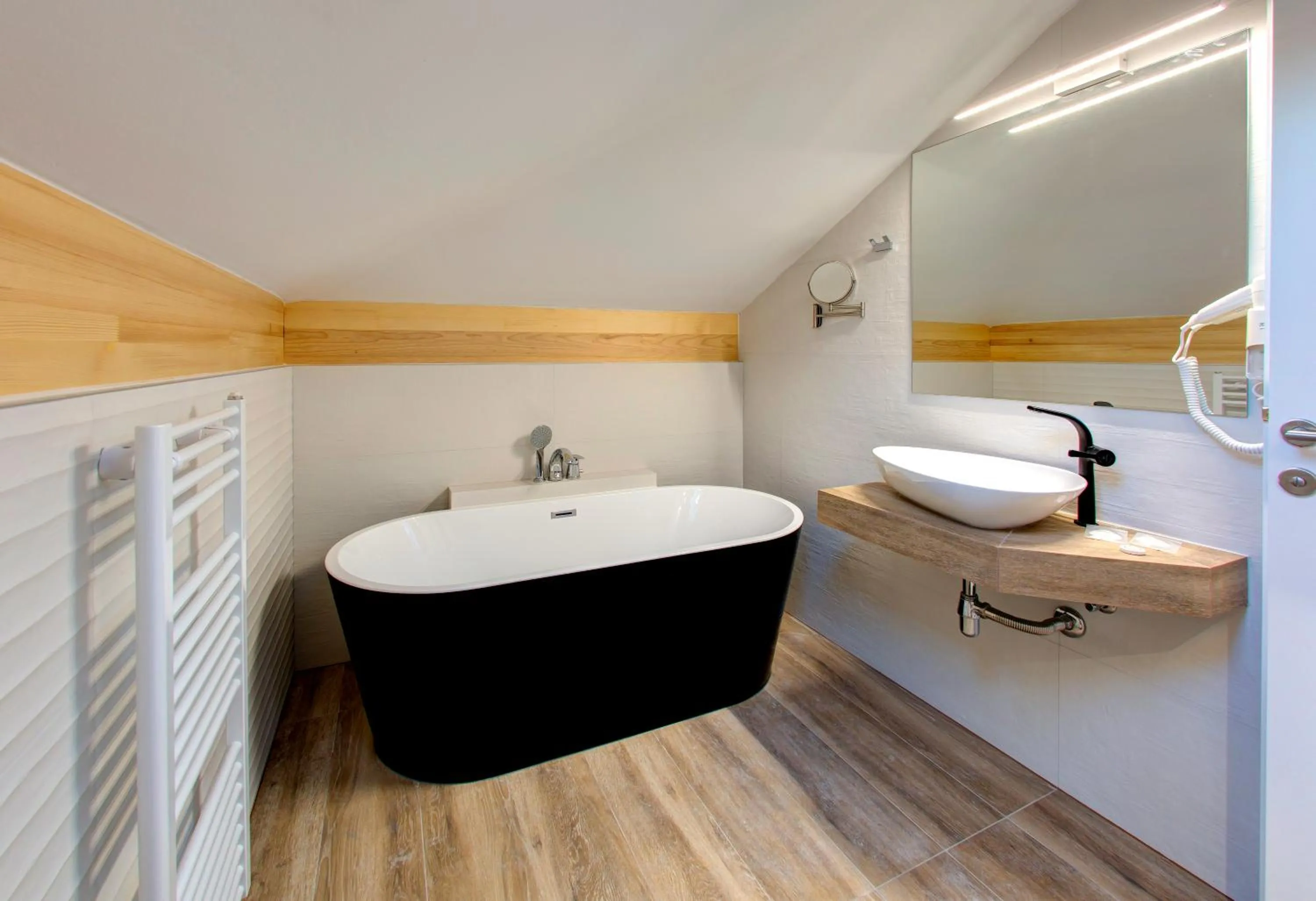 Bathroom in Diamond Rain Boutique Hotel