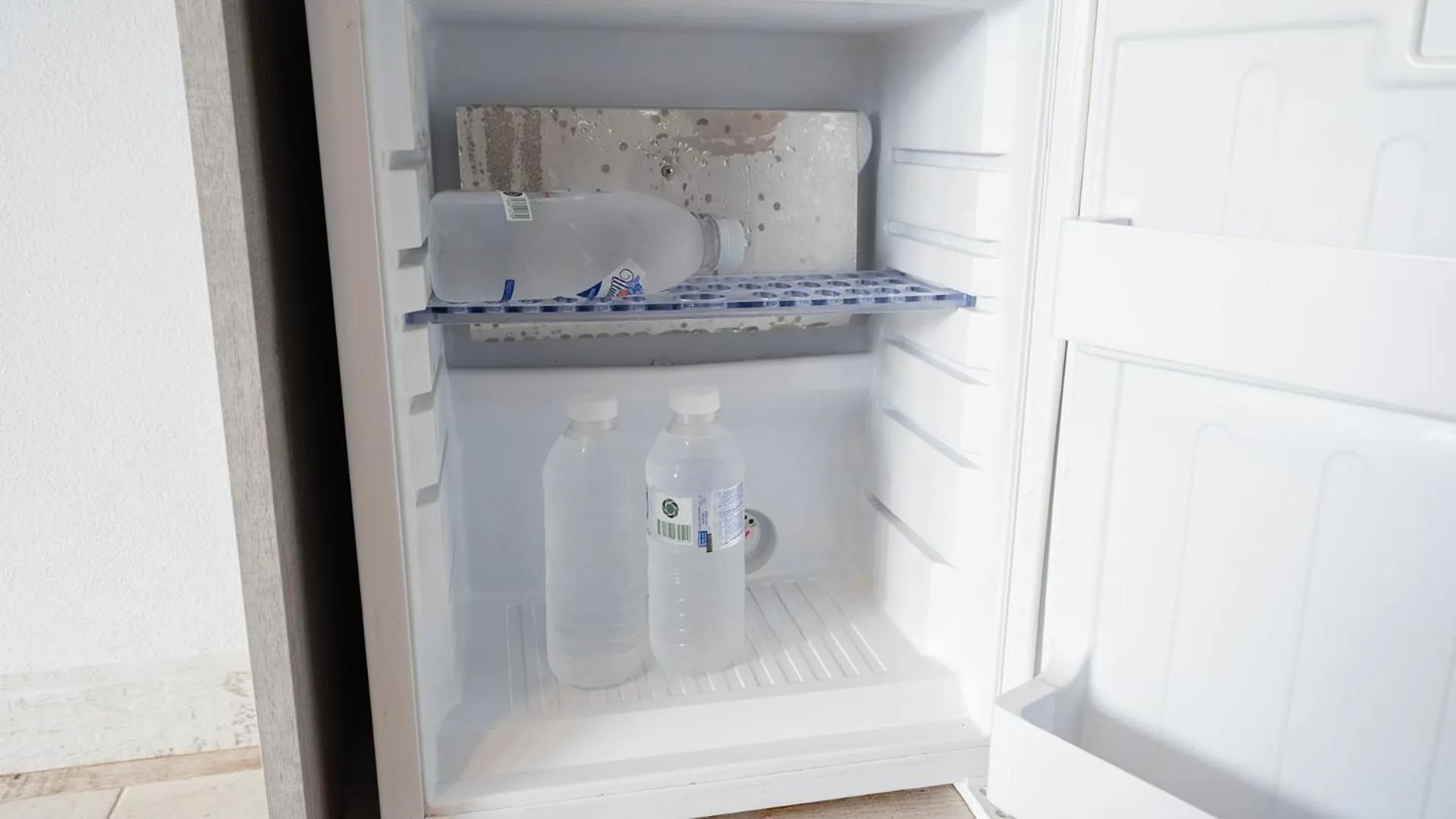 minibar in Yalıköy Deniz Otel Istanbul