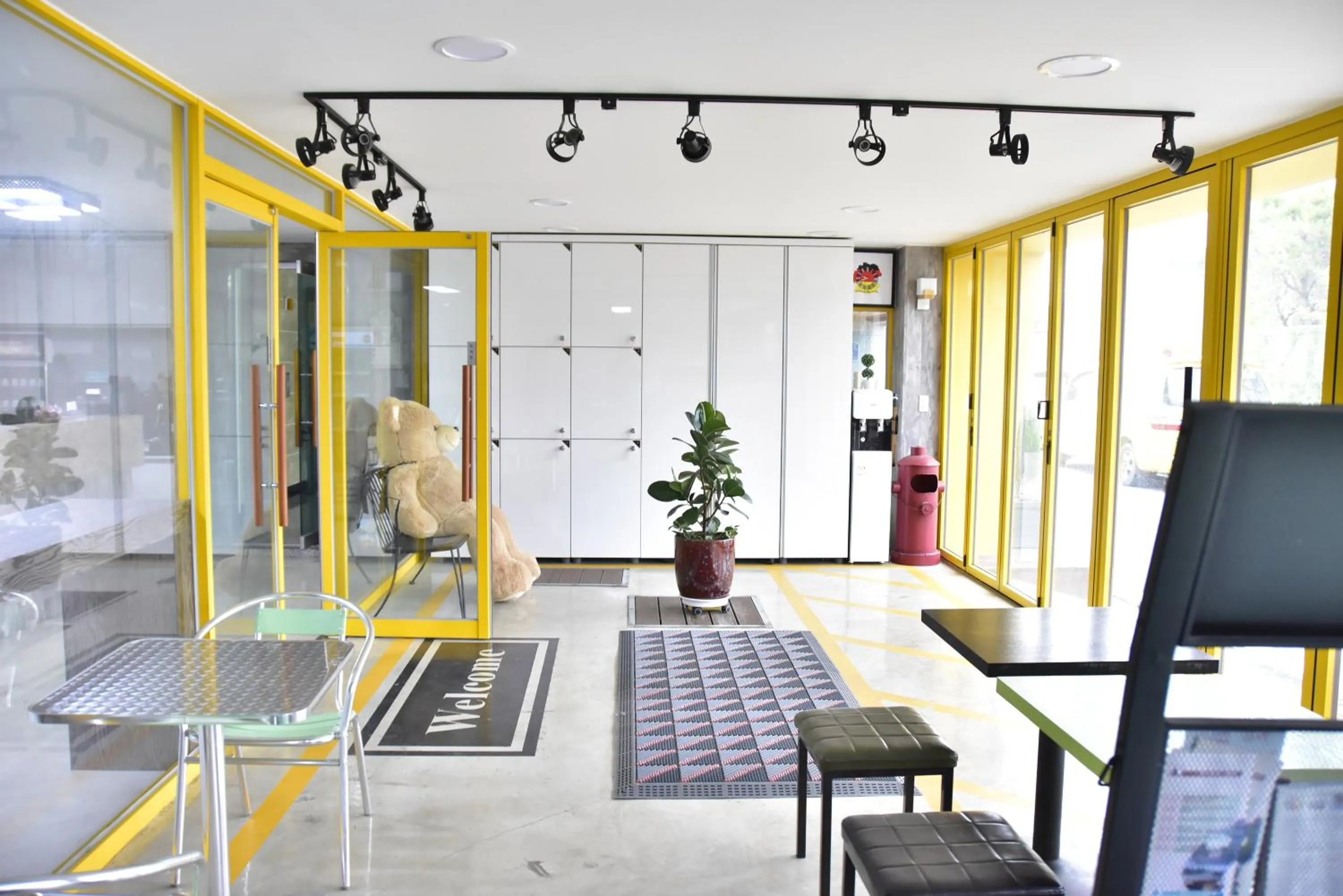 Lobby or reception in Hostel Dahyun & Guesthouse