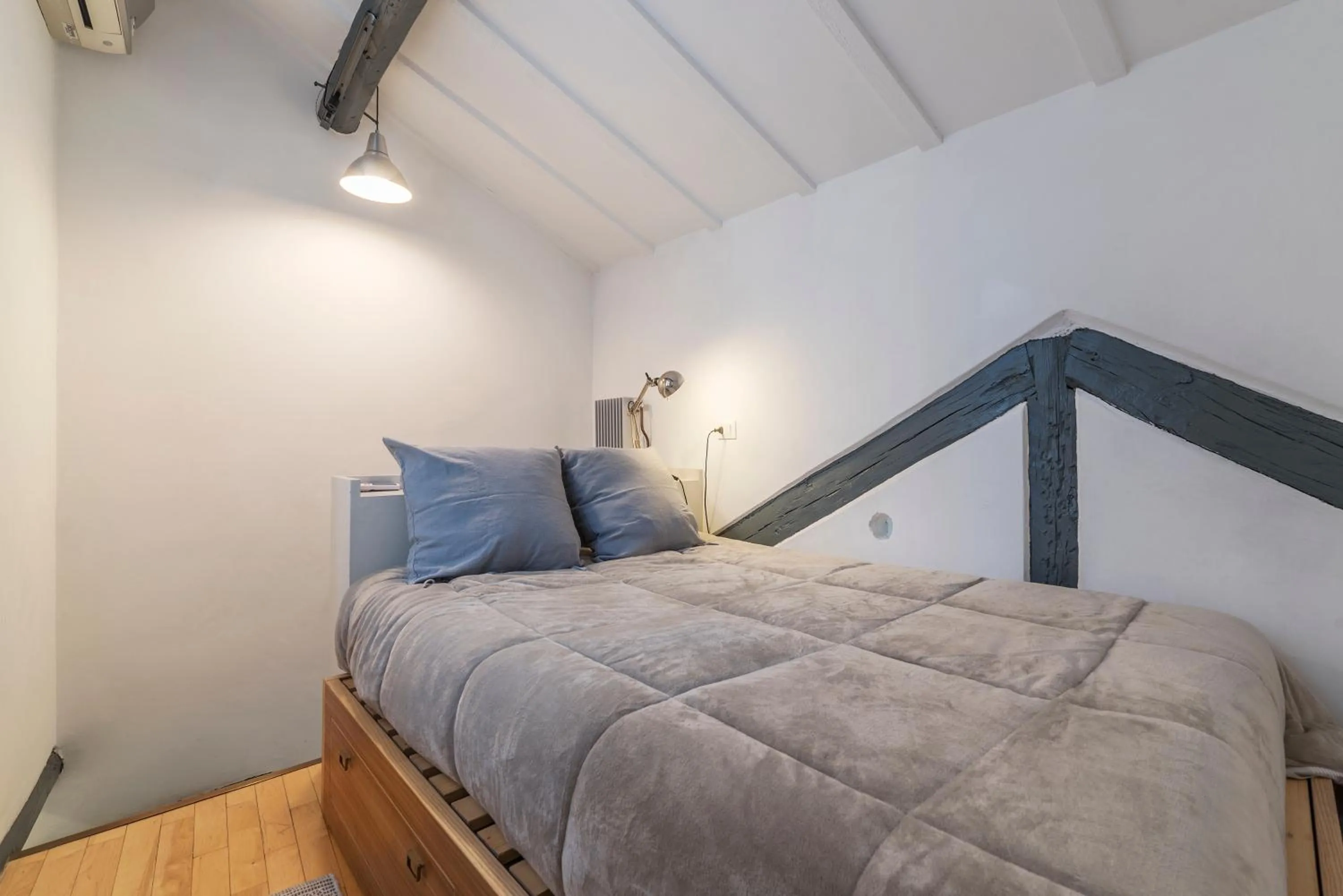 Bedroom, Bed in GuestHost - Charming Loft Navona