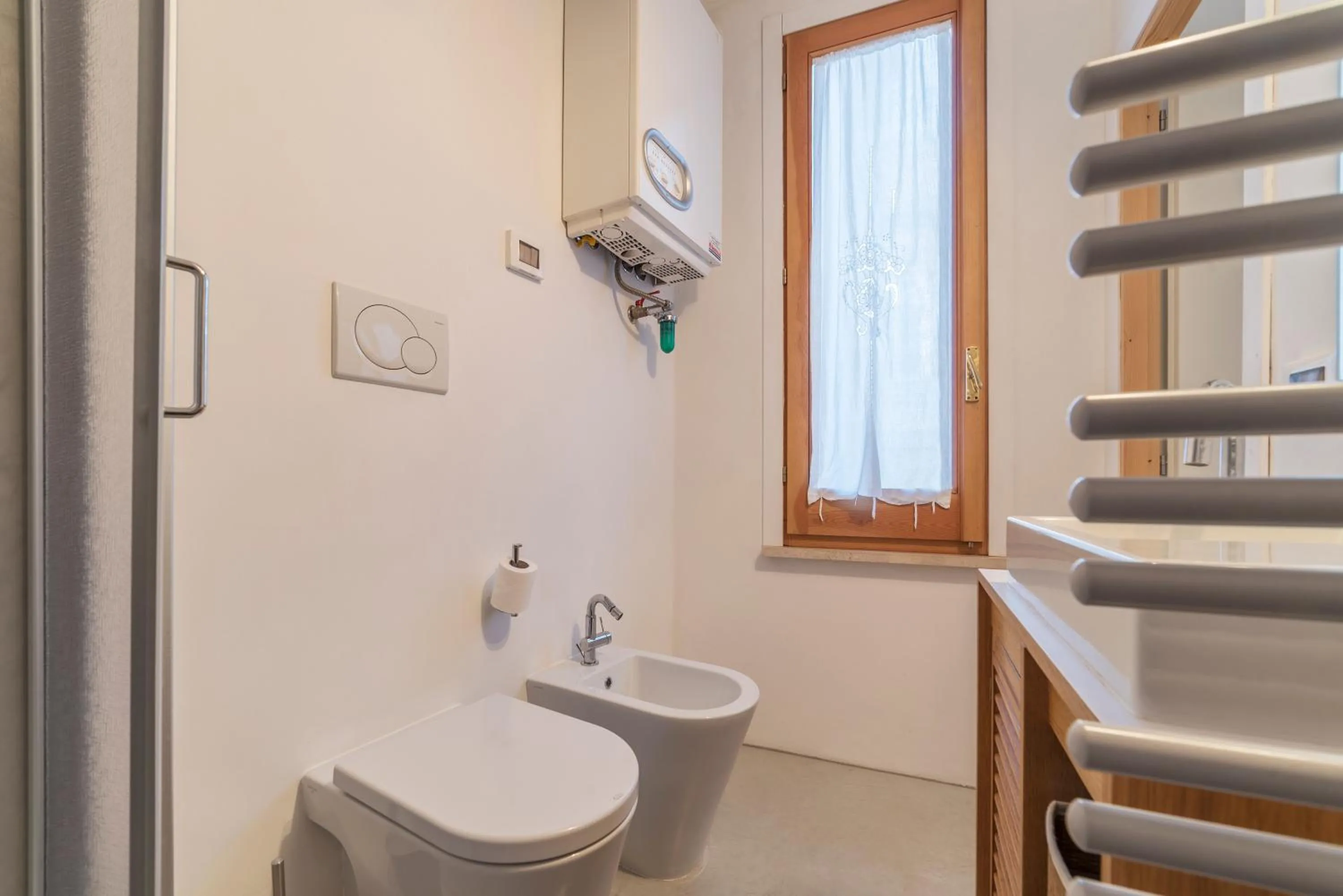 Bathroom in GuestHost - Charming Loft Navona