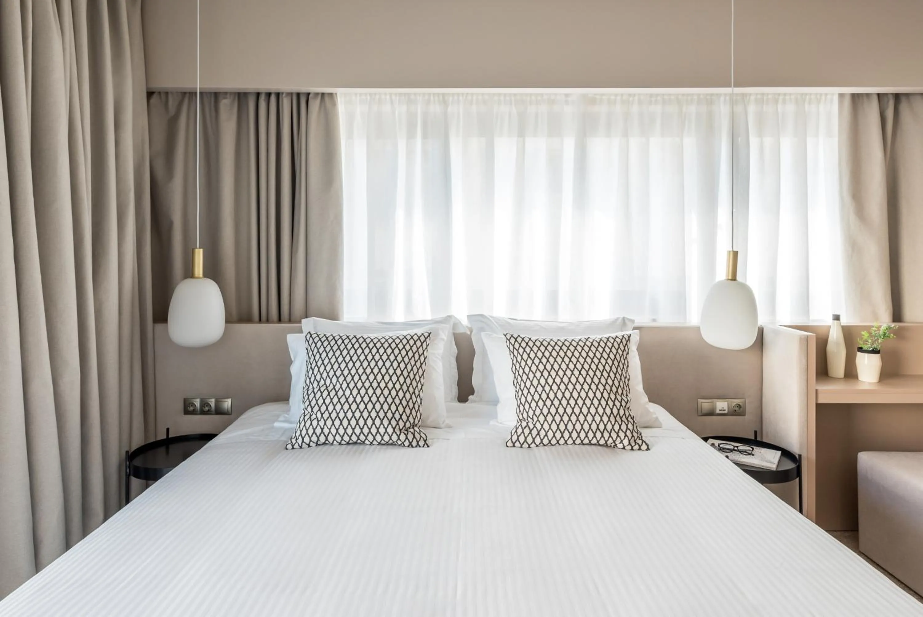 Bedroom, Bed in Urban Suites