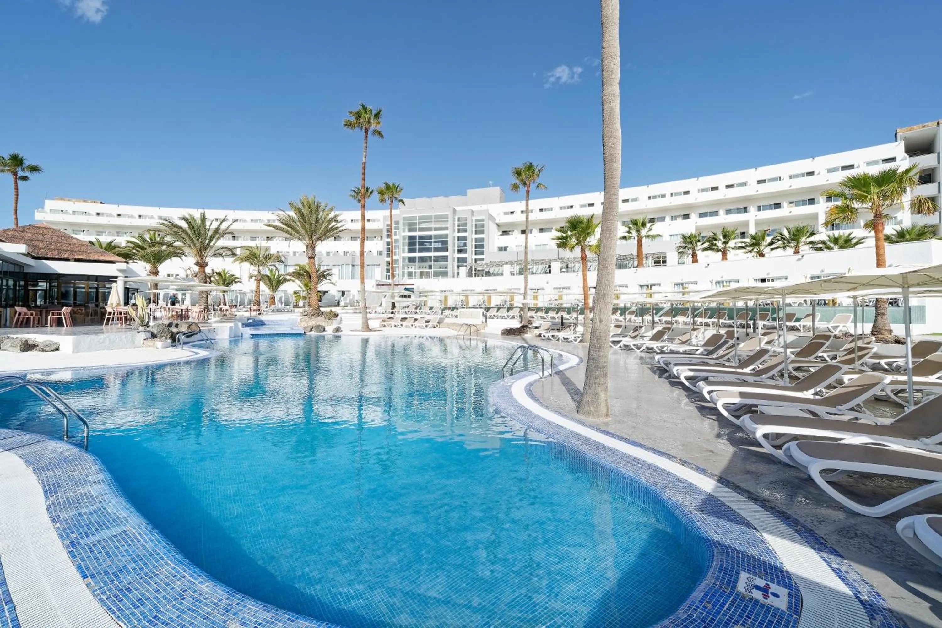 Swimming pool in Labranda Golden Beach