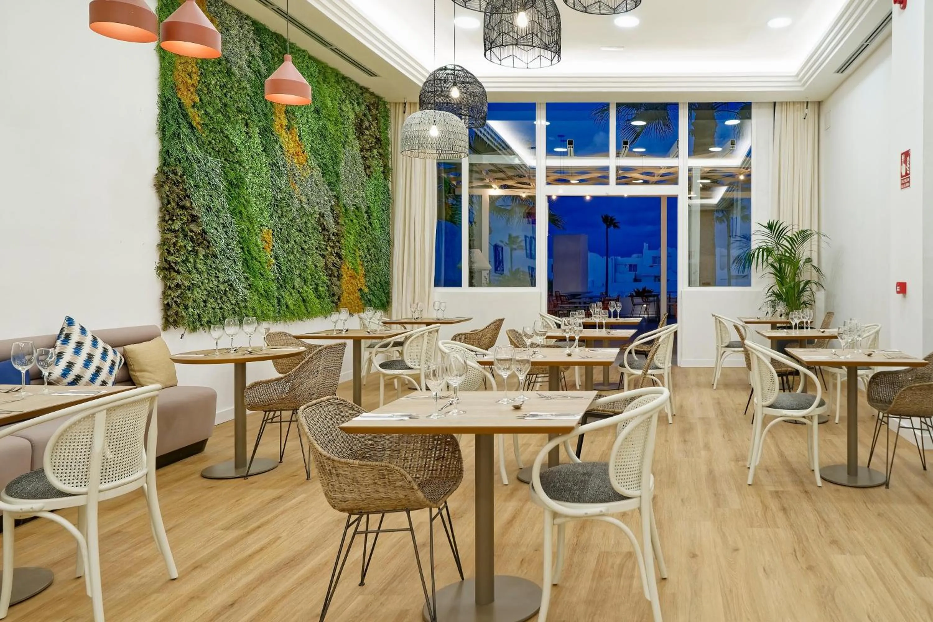 Restaurant/places to eat in Labranda Golden Beach