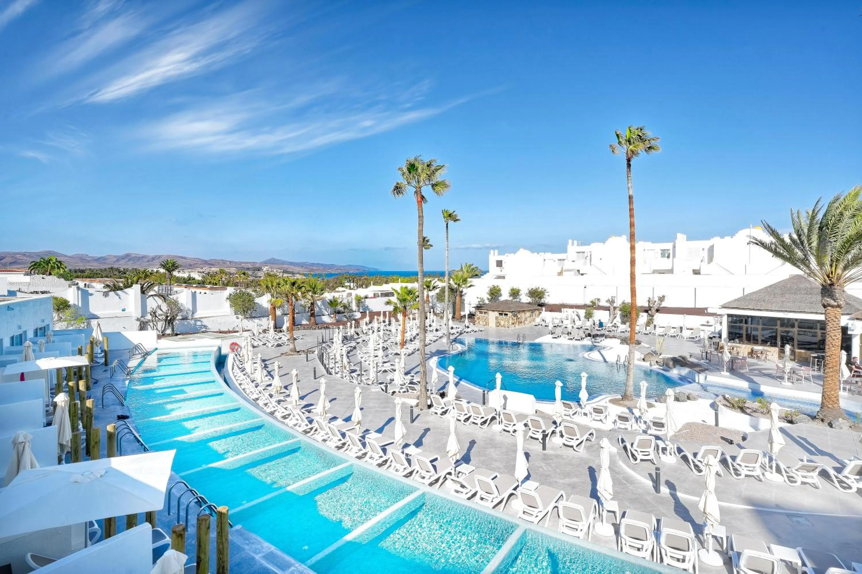Swimming pool in Labranda Golden Beach