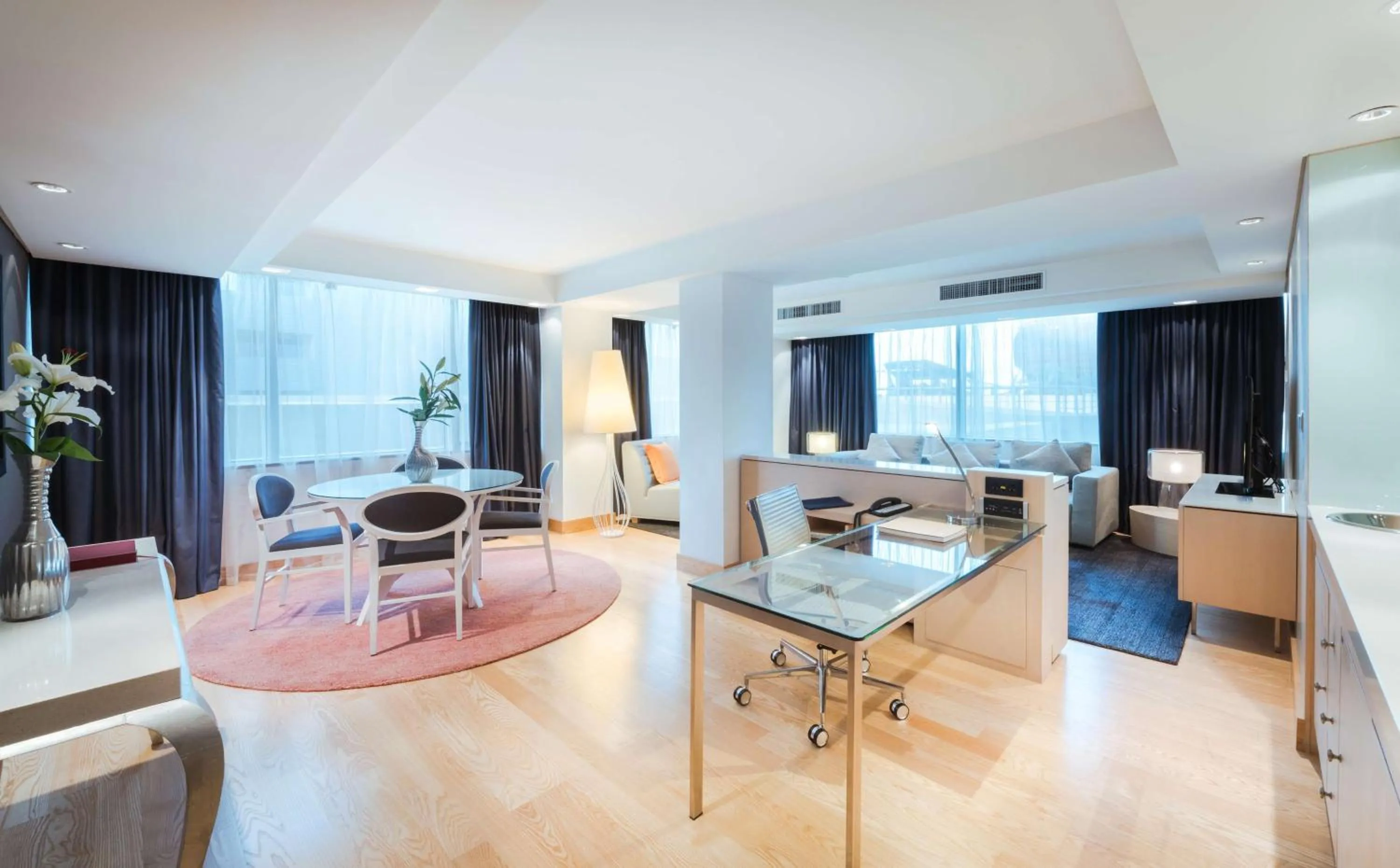 Photo of the whole room in Radisson Blu Hotel, Kuwait