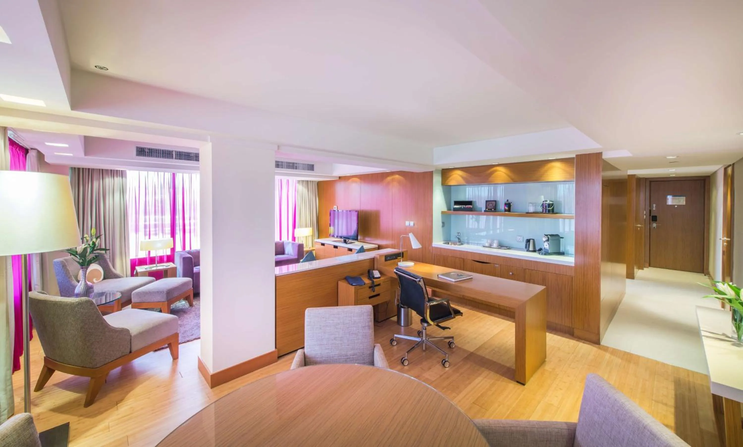 Photo of the whole room in Radisson Blu Hotel, Kuwait