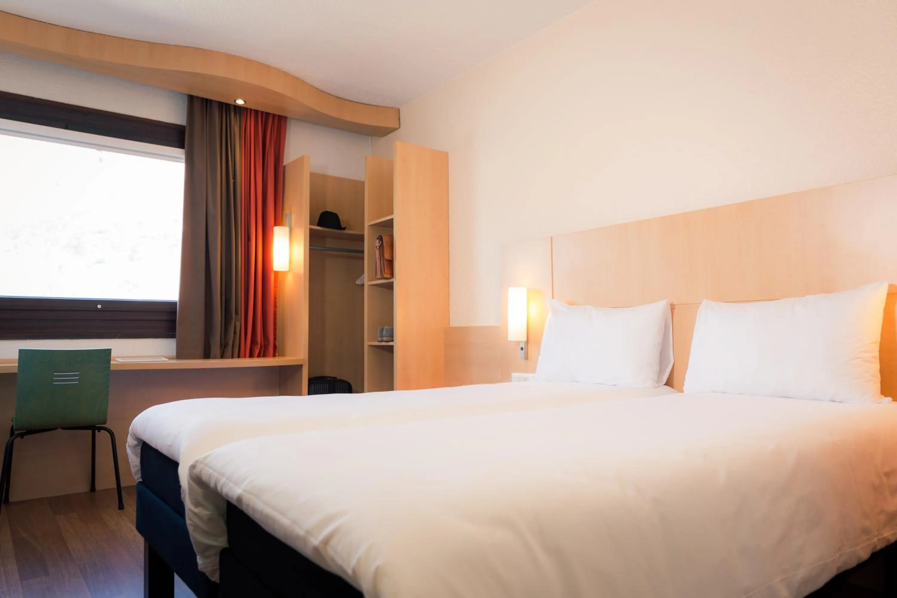 Bed in ibis Grenoble Gare