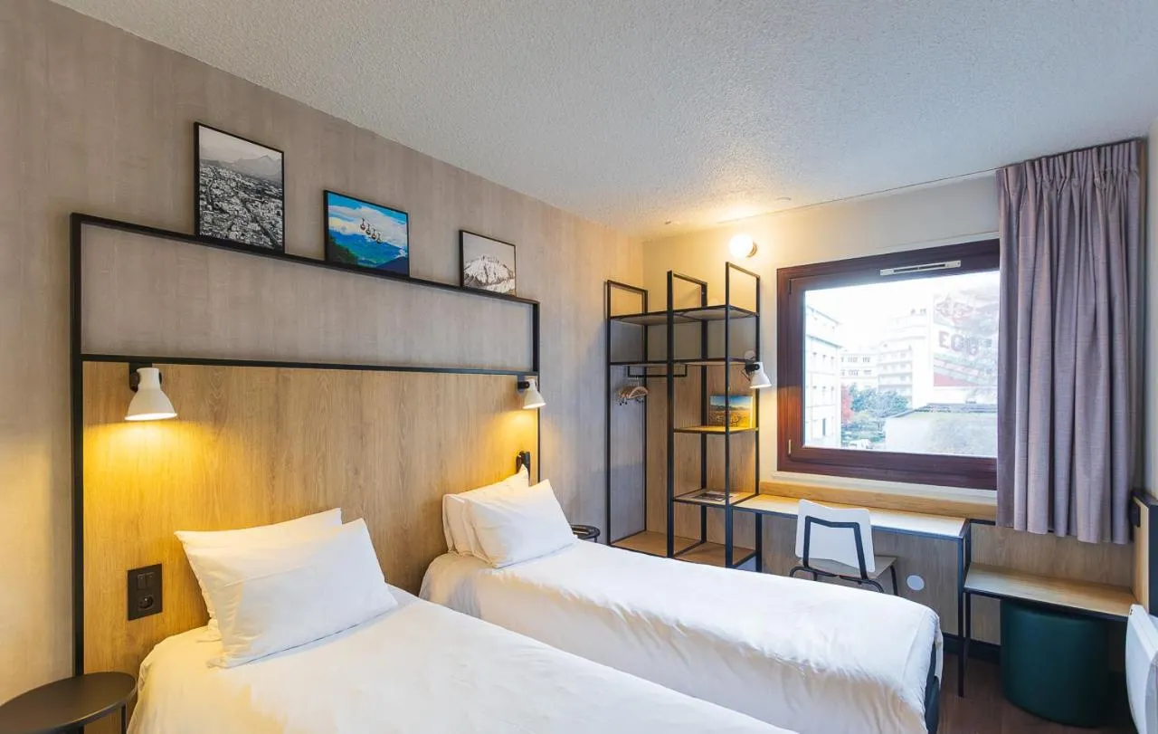 Bed in ibis Grenoble Gare