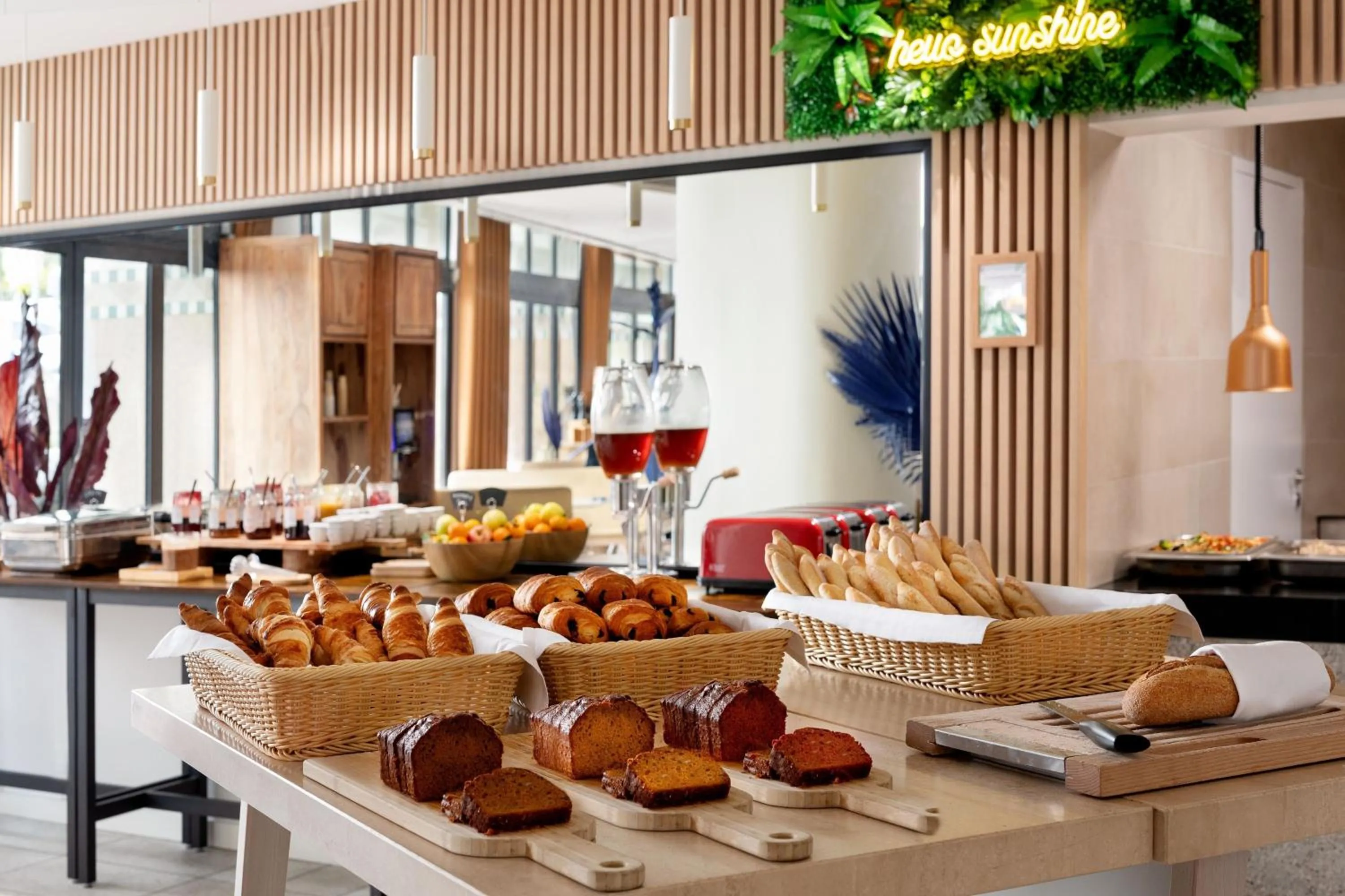 Breakfast in Riviera Marriott Hotel La Porte De Monaco