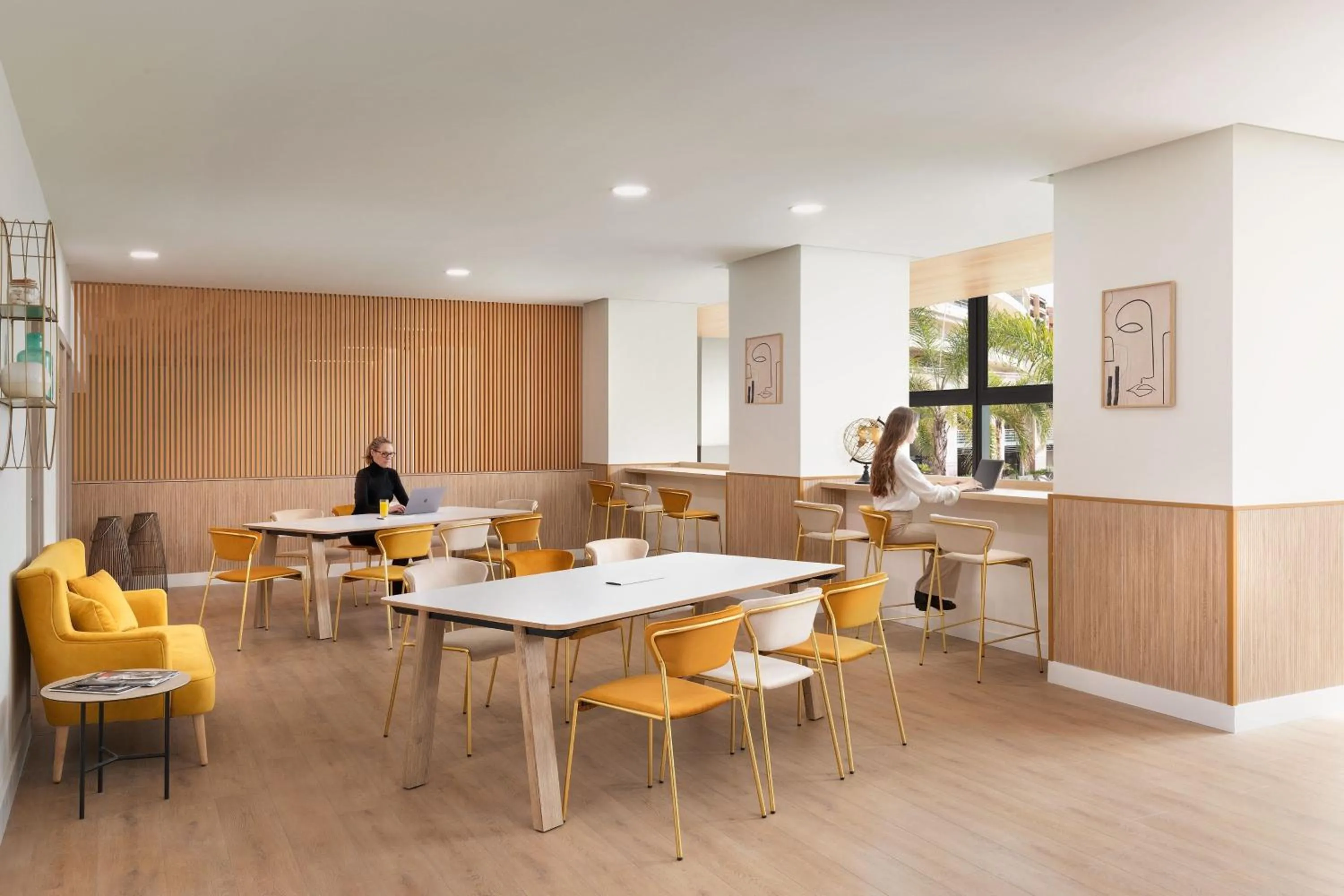 Meeting/conference room in Riviera Marriott Hotel La Porte De Monaco