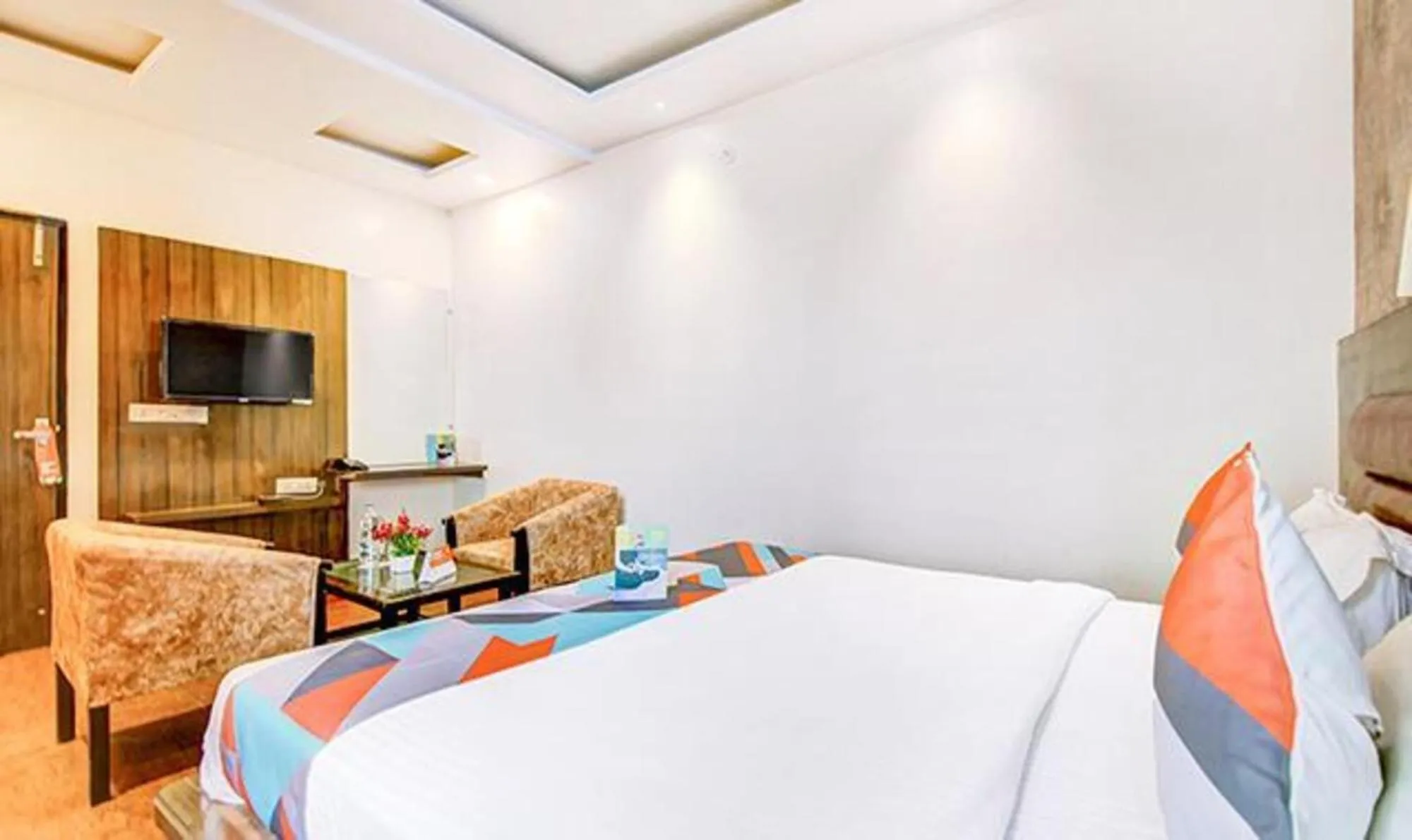 Bed in FabHotel The Gayatri Palace