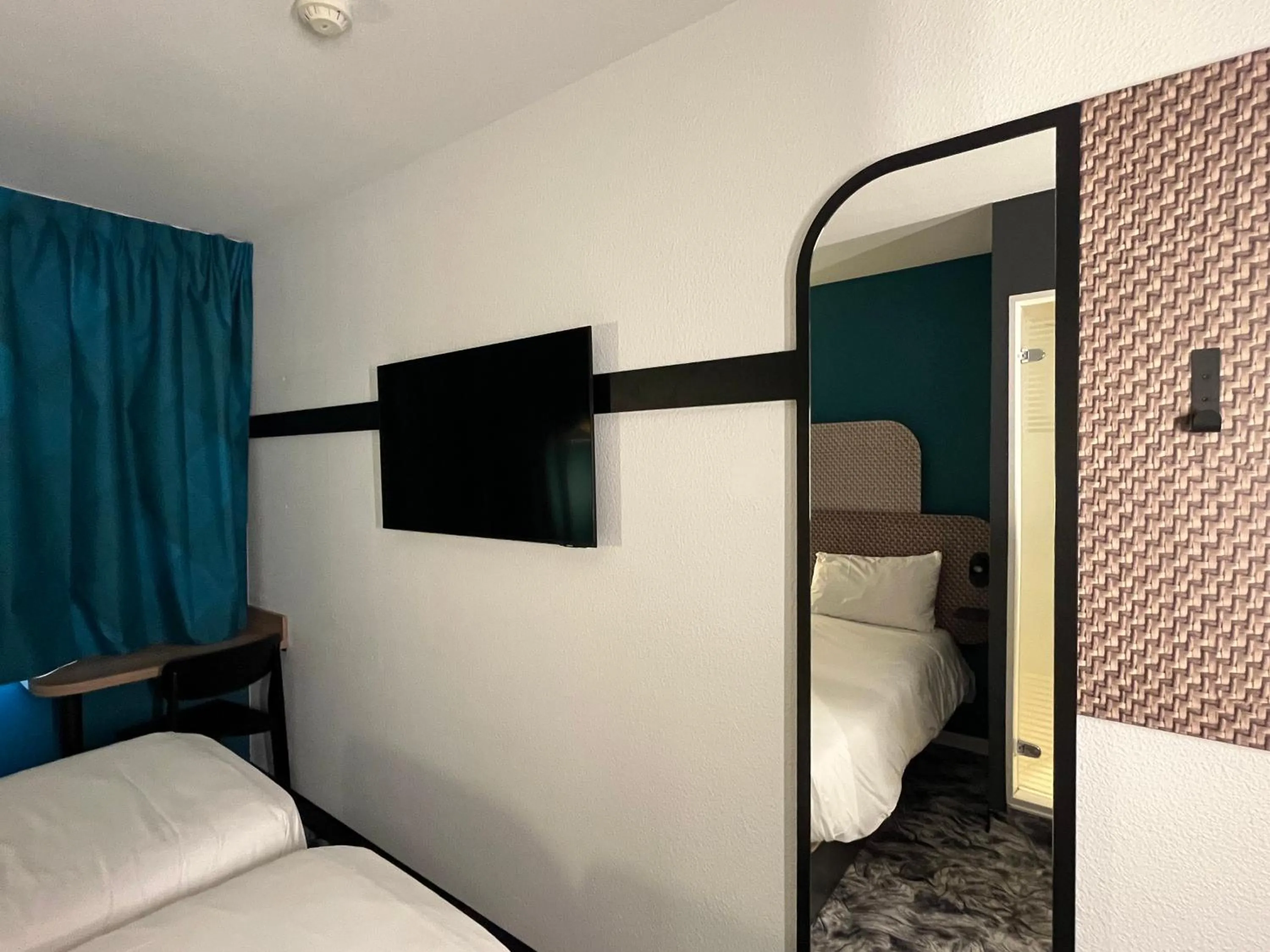 TV and multimedia, Bed in ibis Budget Liege