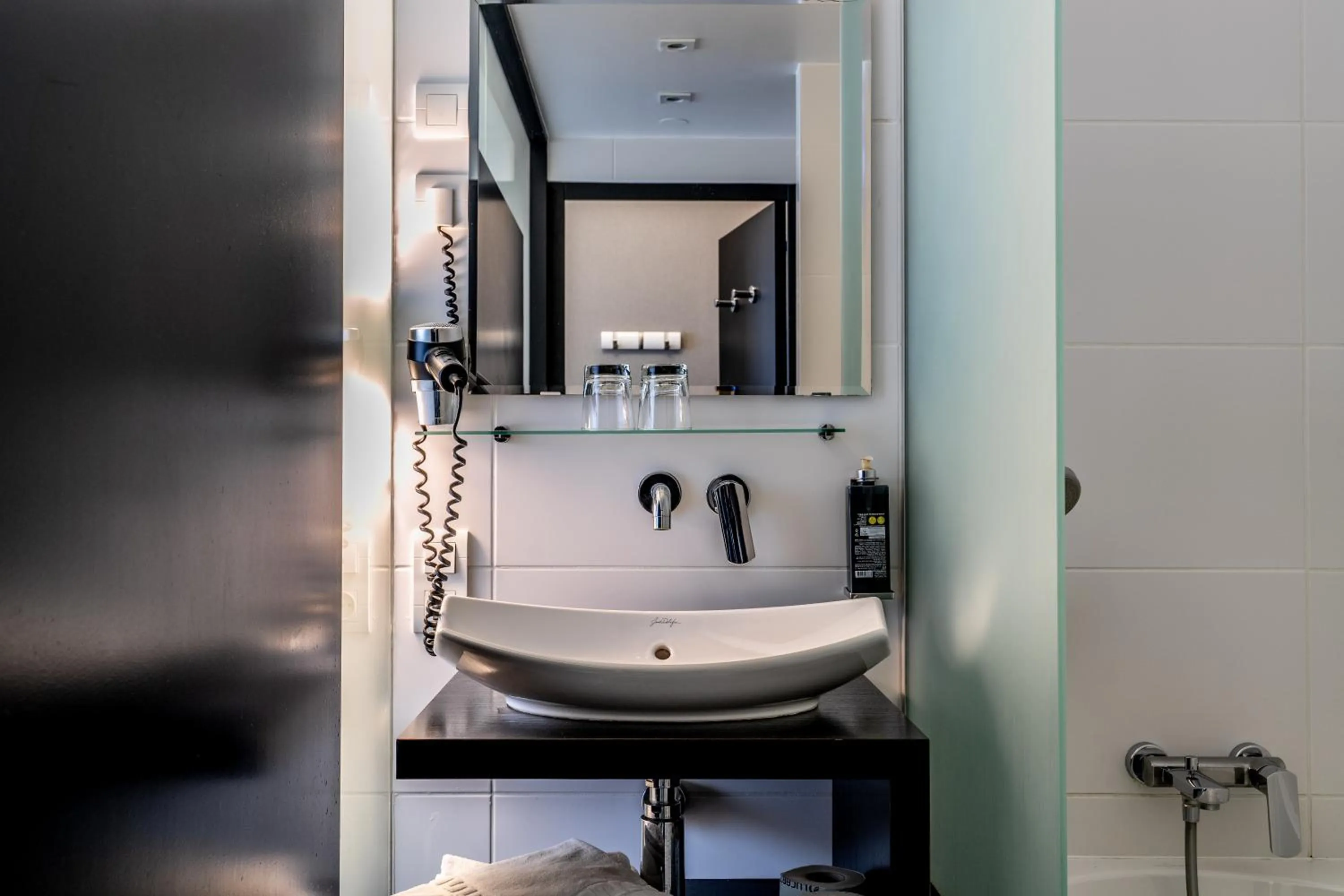 Bathroom in Hôtel Astoria