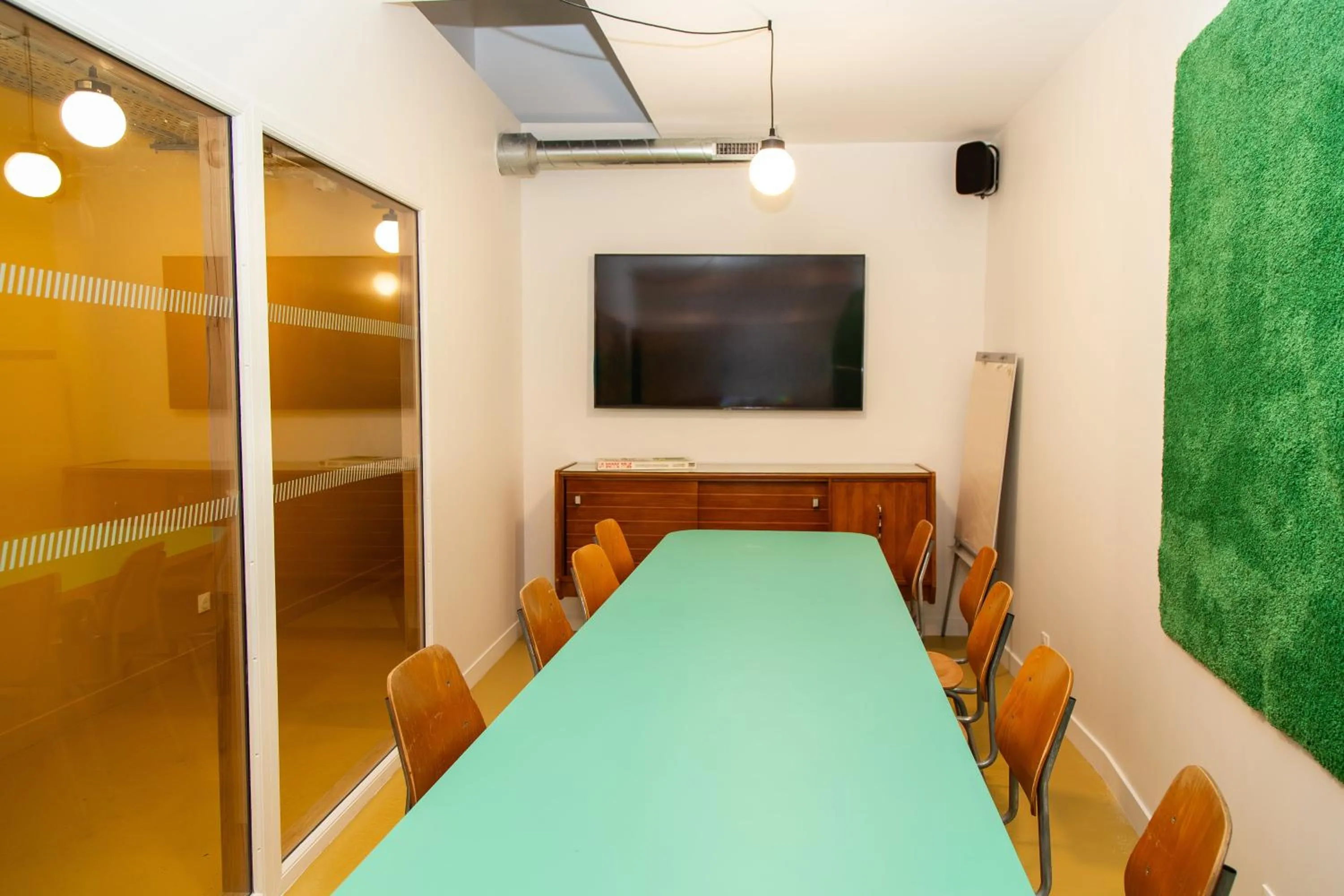 Meeting/conference room in OLDEGAR Hôtel