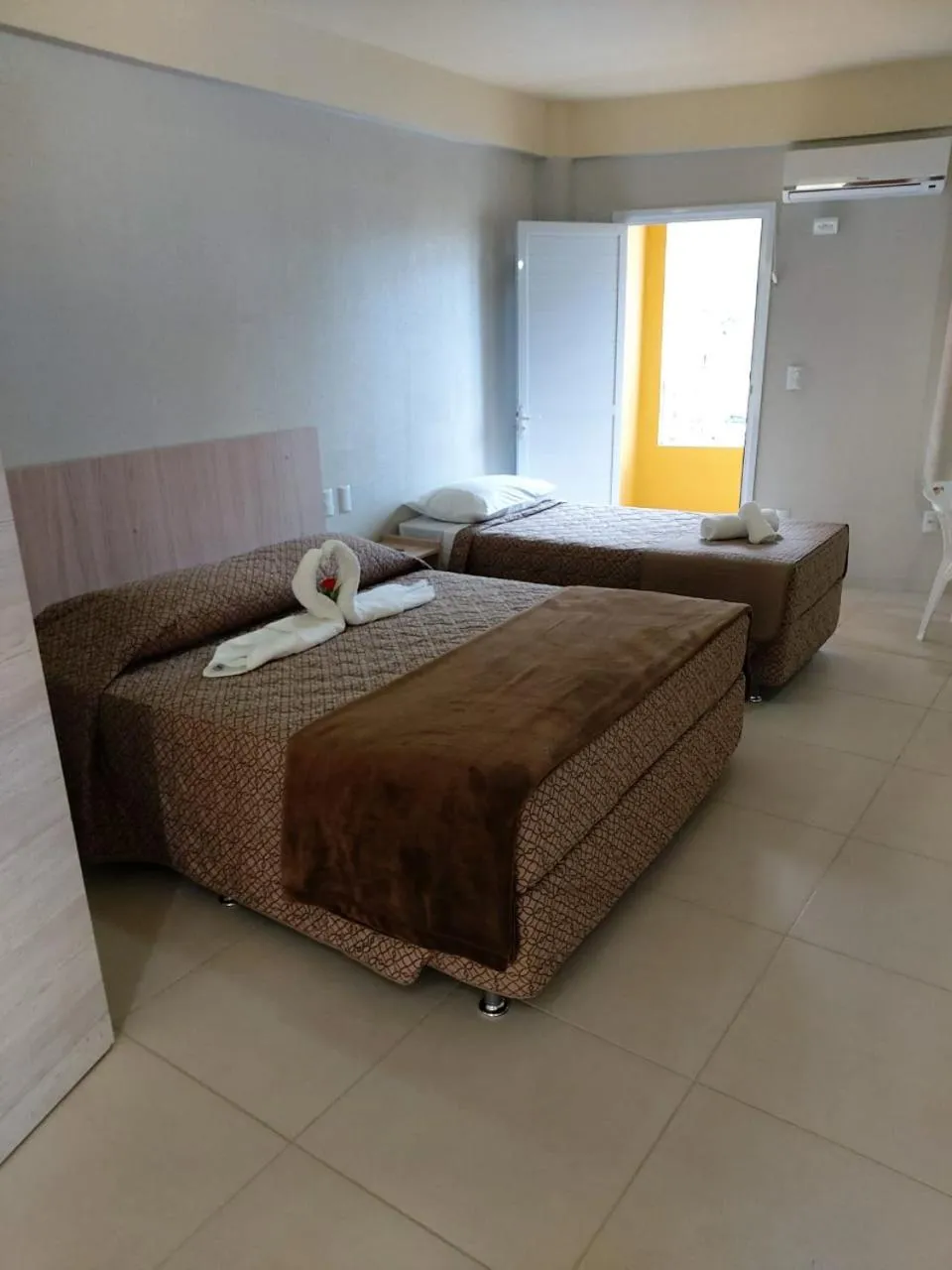 Bedroom, Bed in Lebanon Praia Hotel