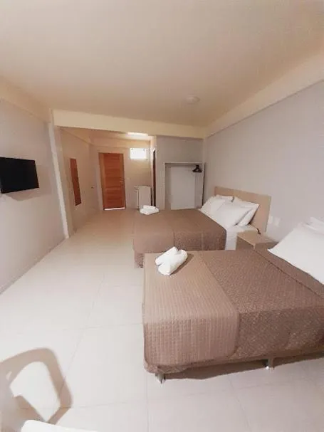 Bed in Lebanon Praia Hotel