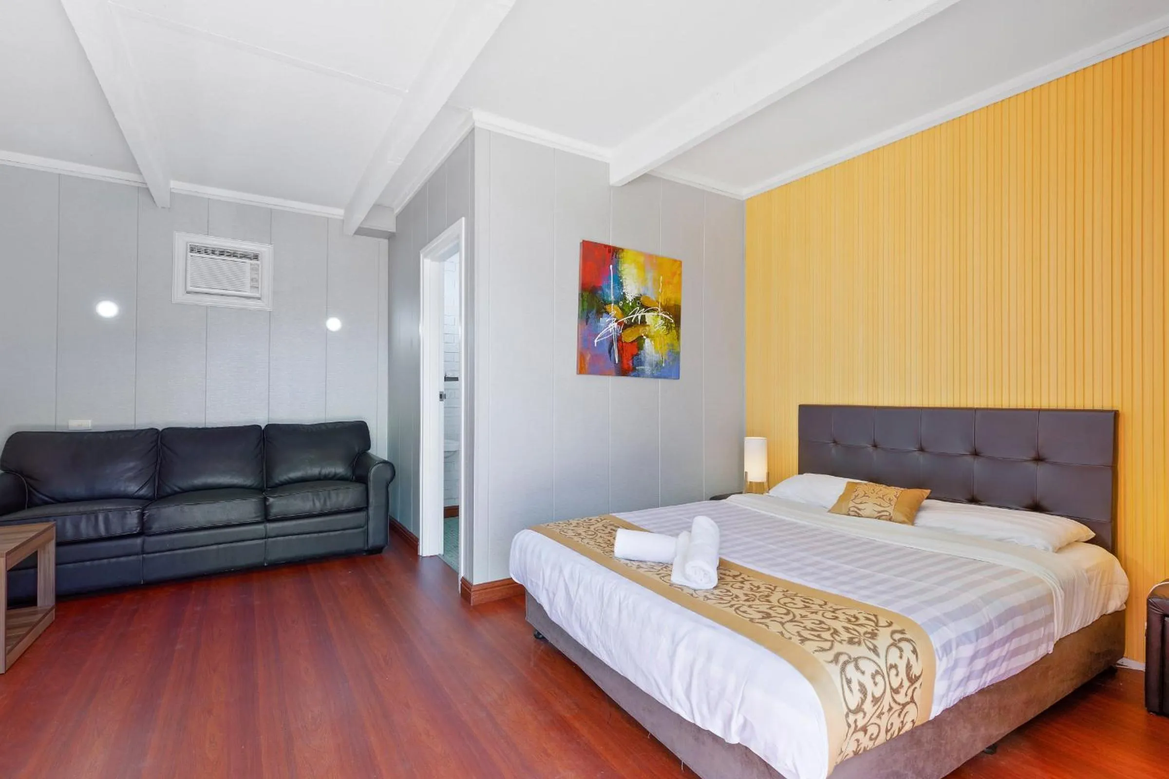 Bed in Albion Motel Finley