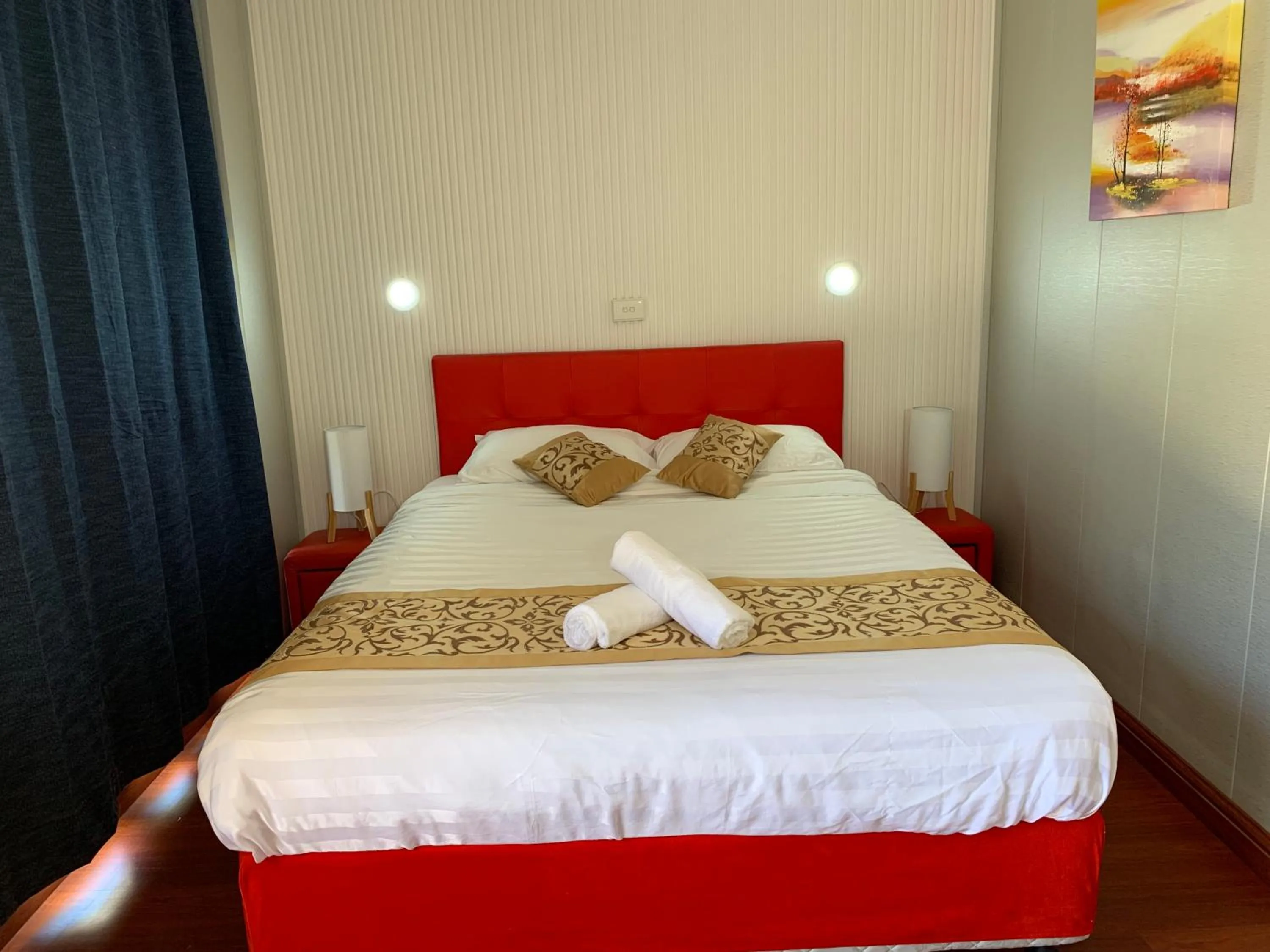 Photo of the whole room, Bed in Albion Motel Finley