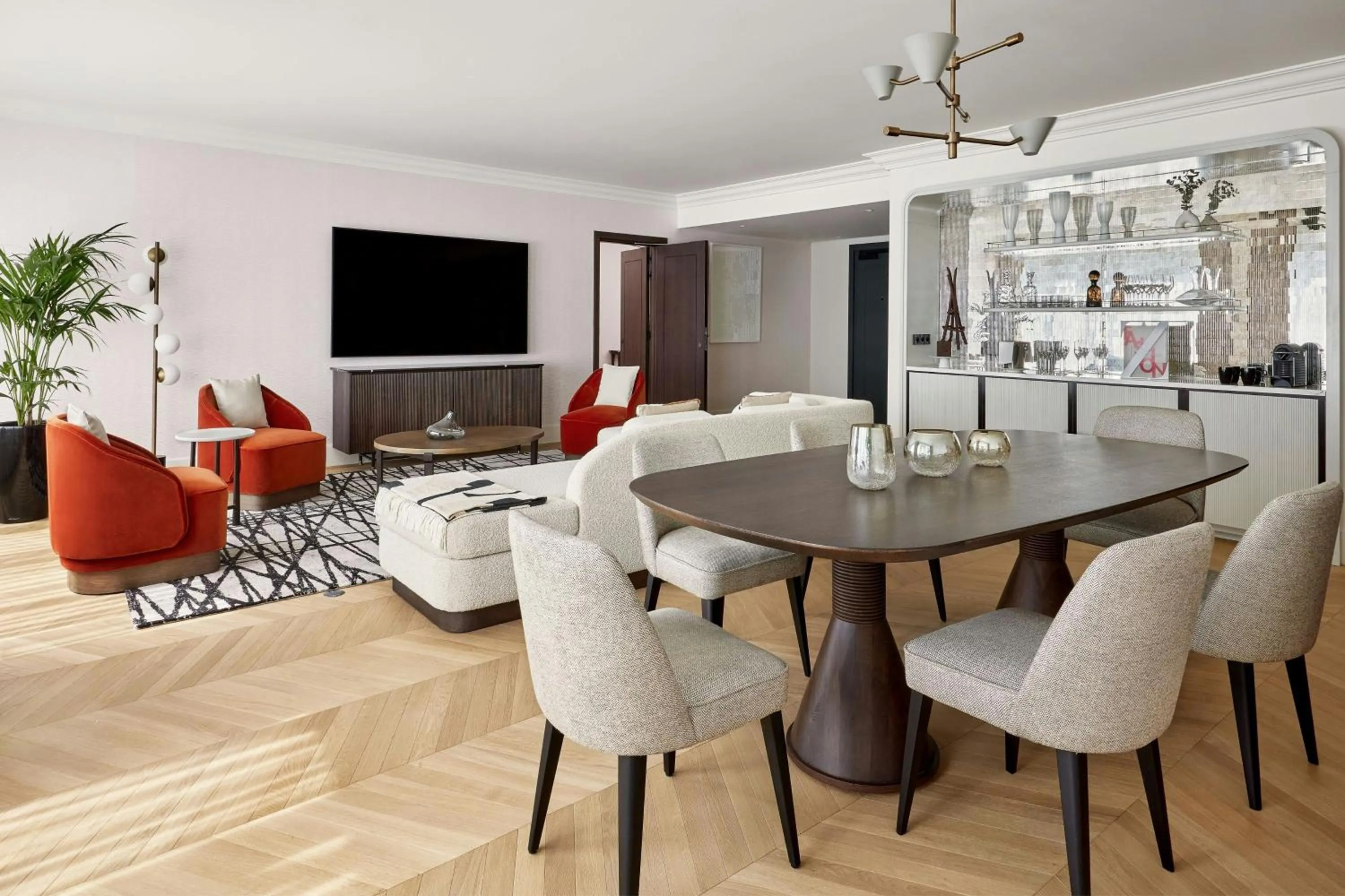 Photo of the whole room in Paris Marriott Champs Elysees Hotel