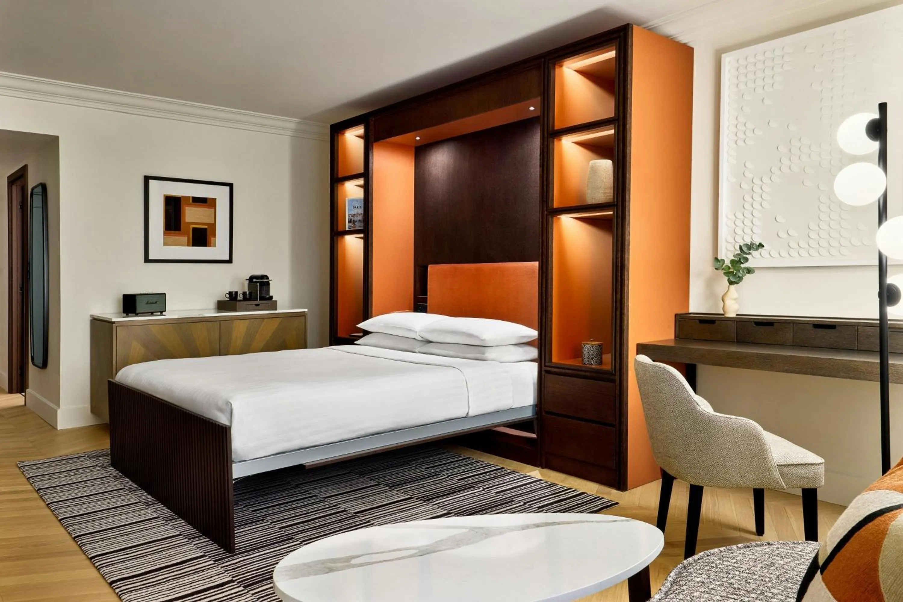 Photo of the whole room, Bed in Paris Marriott Champs Elysees Hotel