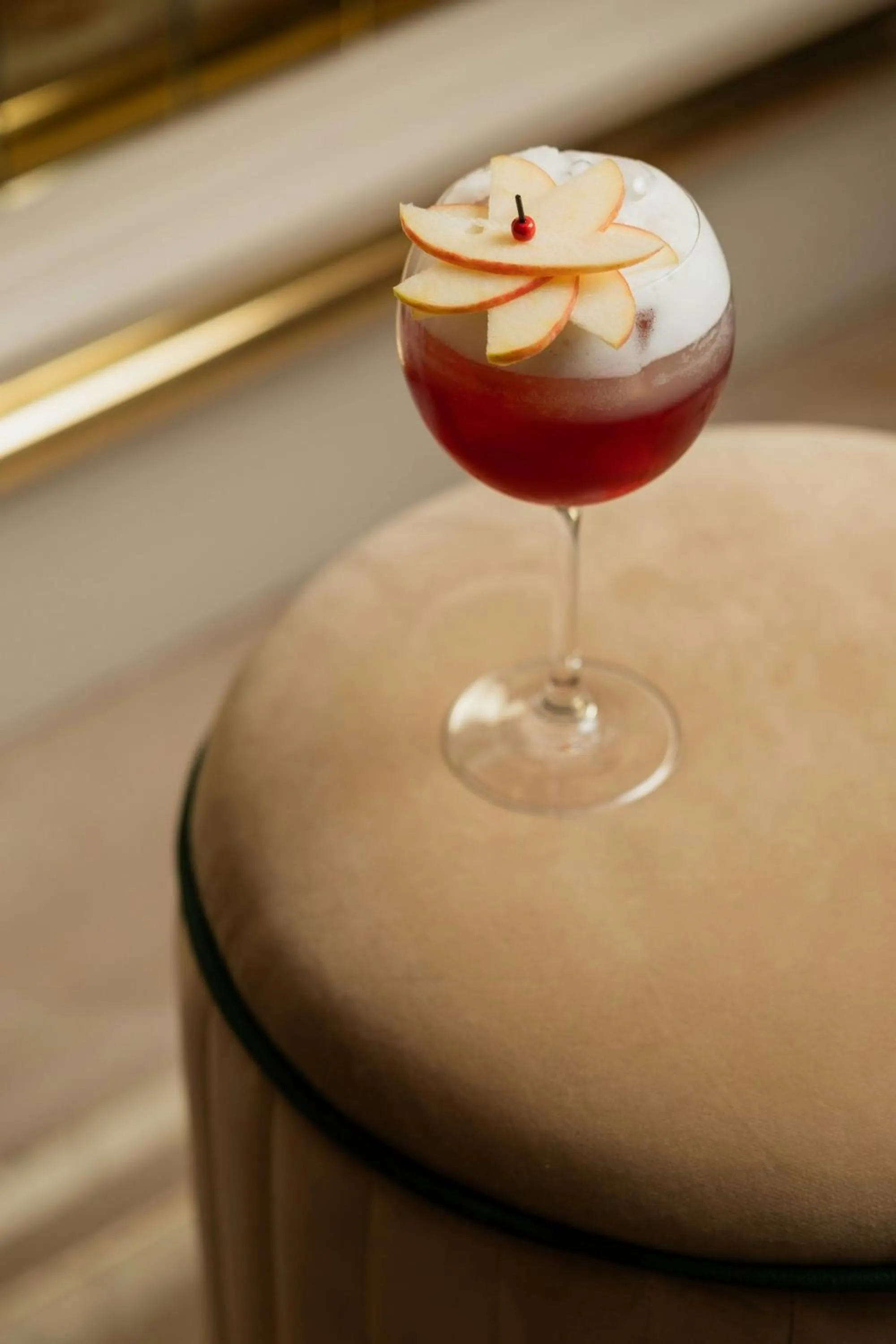 Lounge or bar in Paris Marriott Champs Elysees Hotel