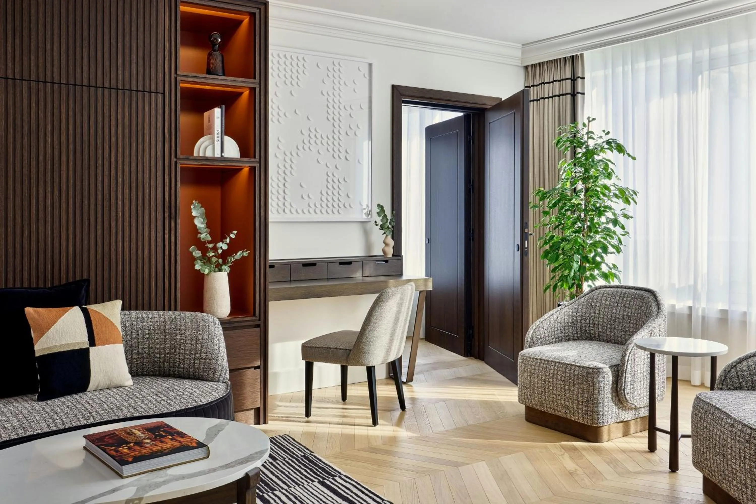 Photo of the whole room in Paris Marriott Champs Elysees Hotel