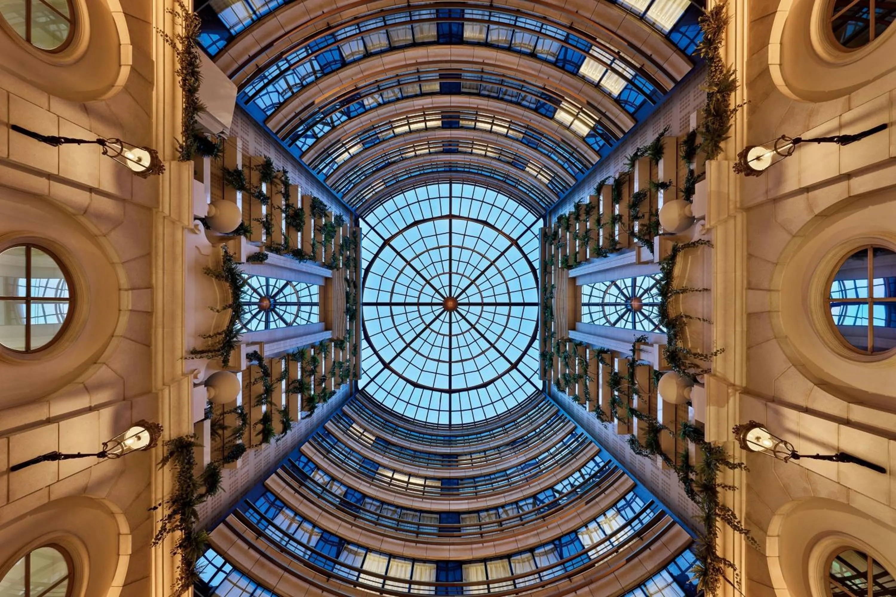 Restaurant/places to eat in Paris Marriott Champs Elysees Hotel