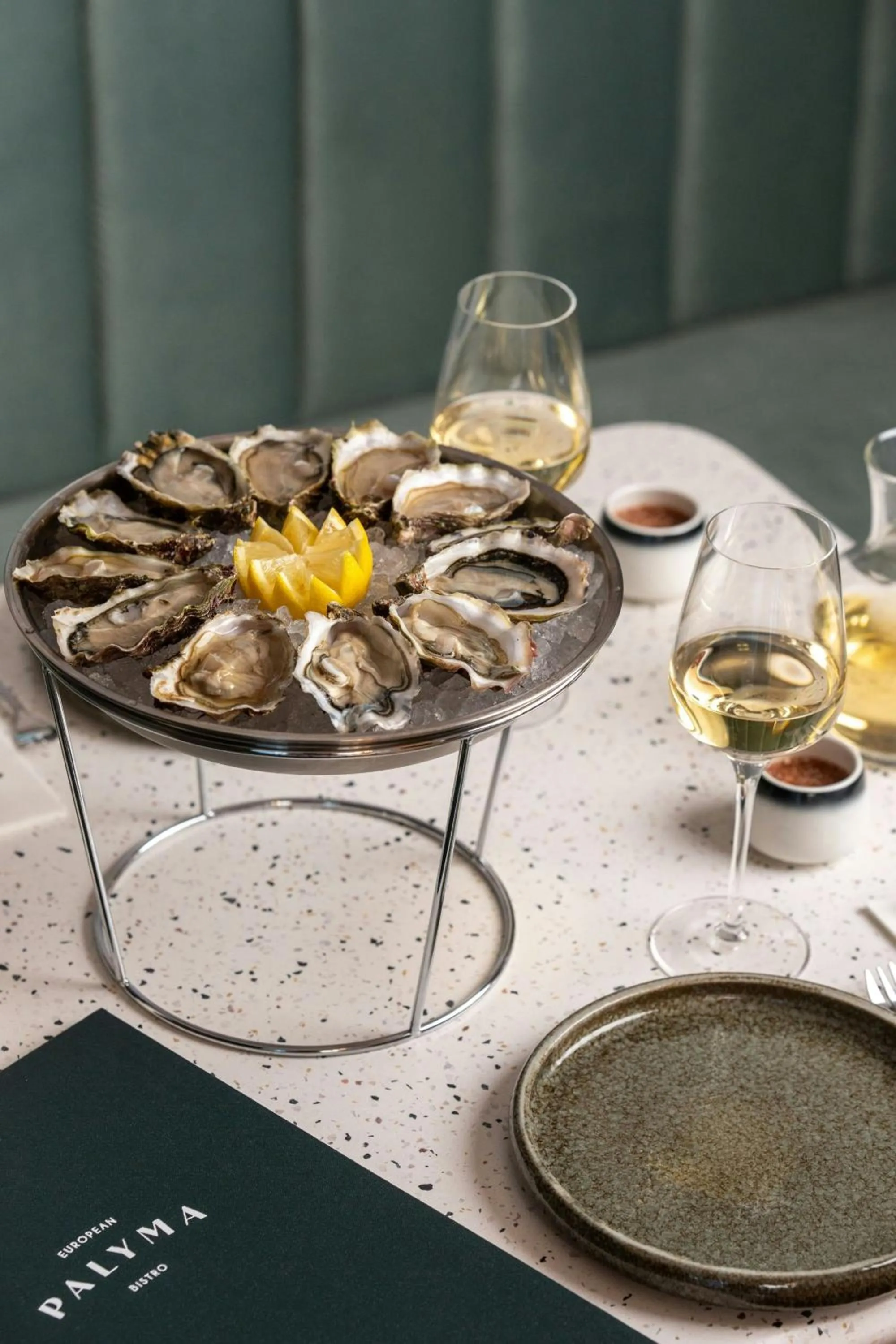 Restaurant/places to eat in Paris Marriott Rive Gauche Hotel & Conference Center