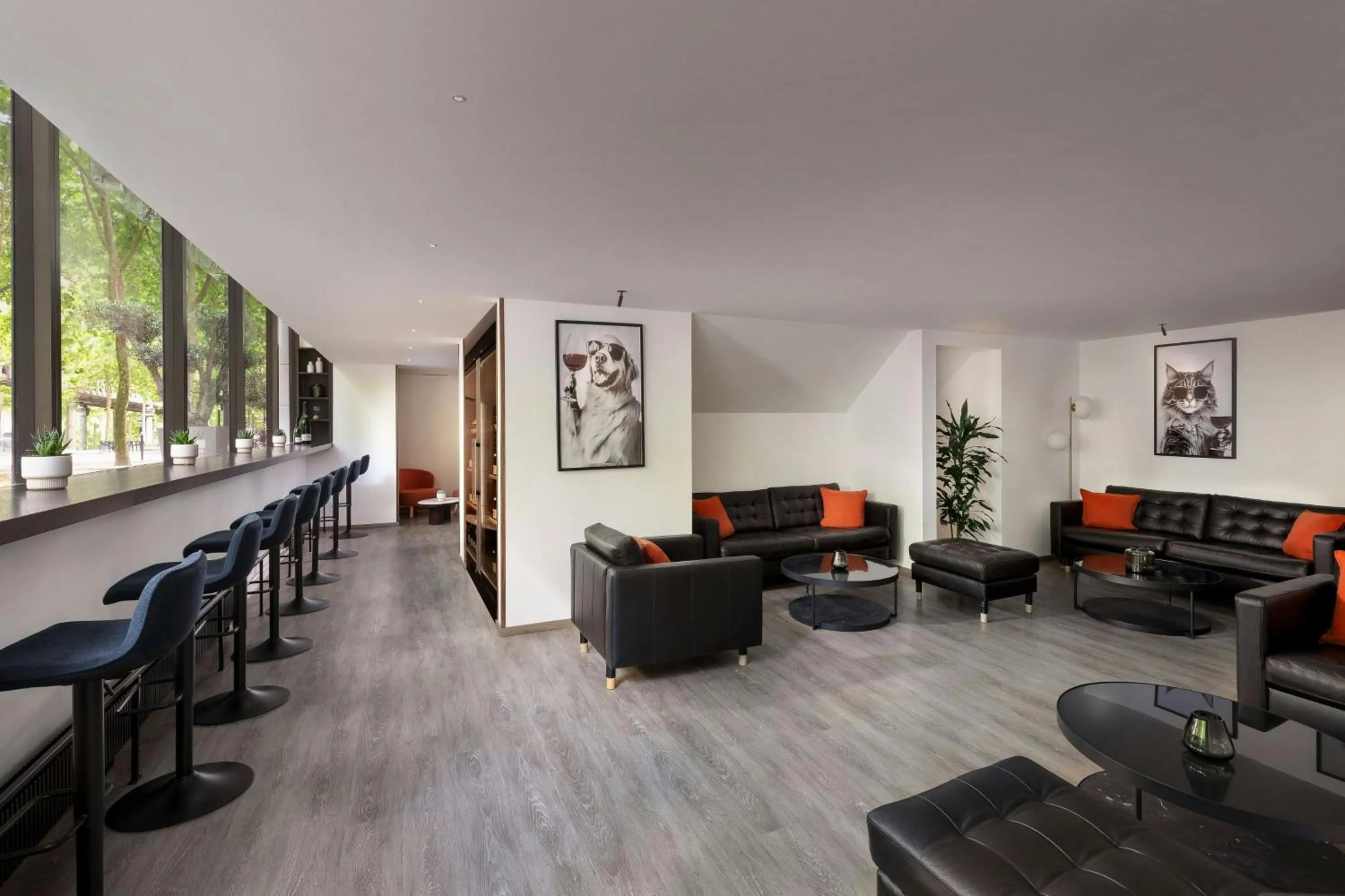 Restaurant/places to eat in Paris Marriott Rive Gauche Hotel & Conference Center