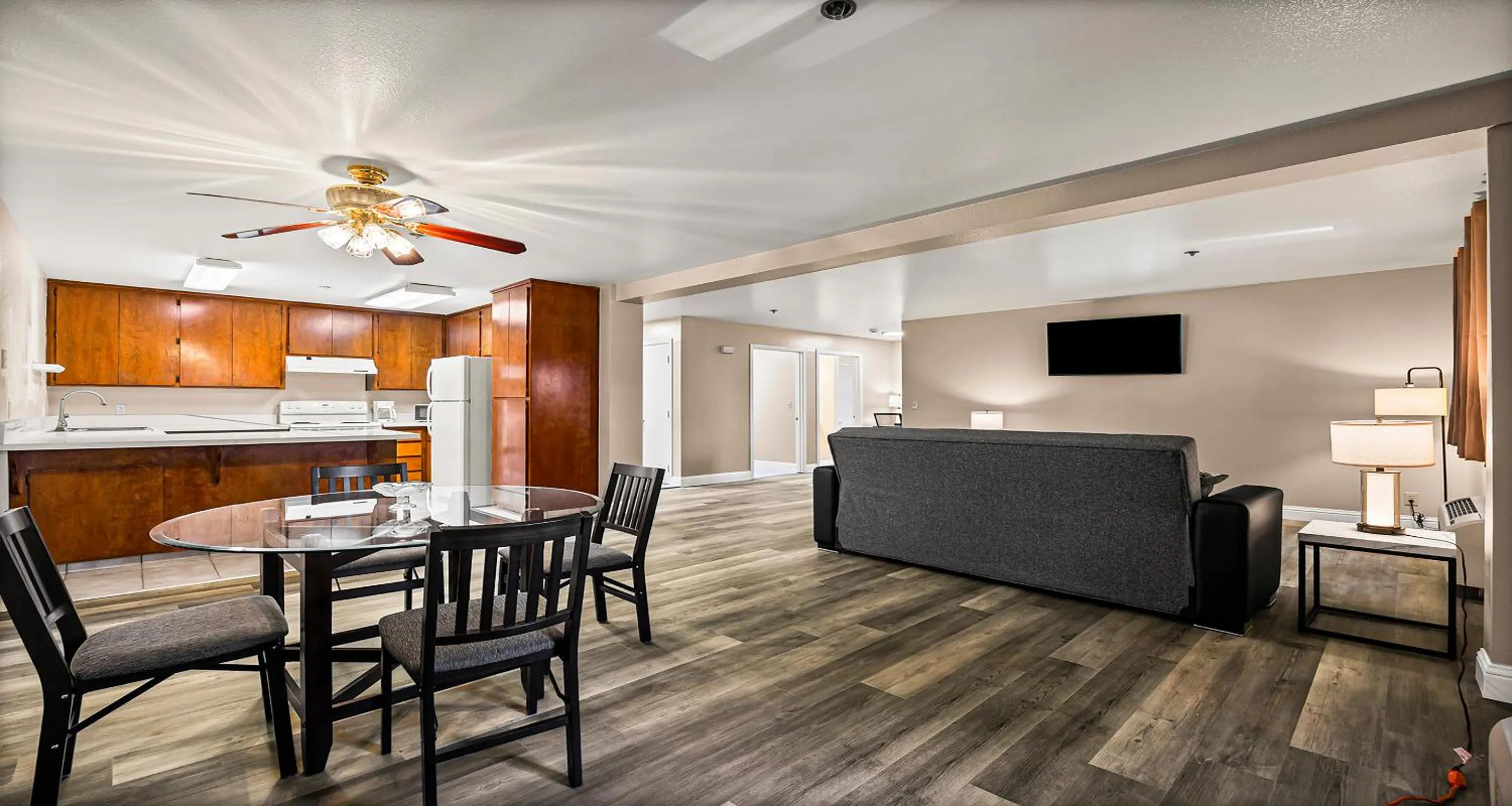 Living room in Best Western Plus Orchid Hotel & Suites