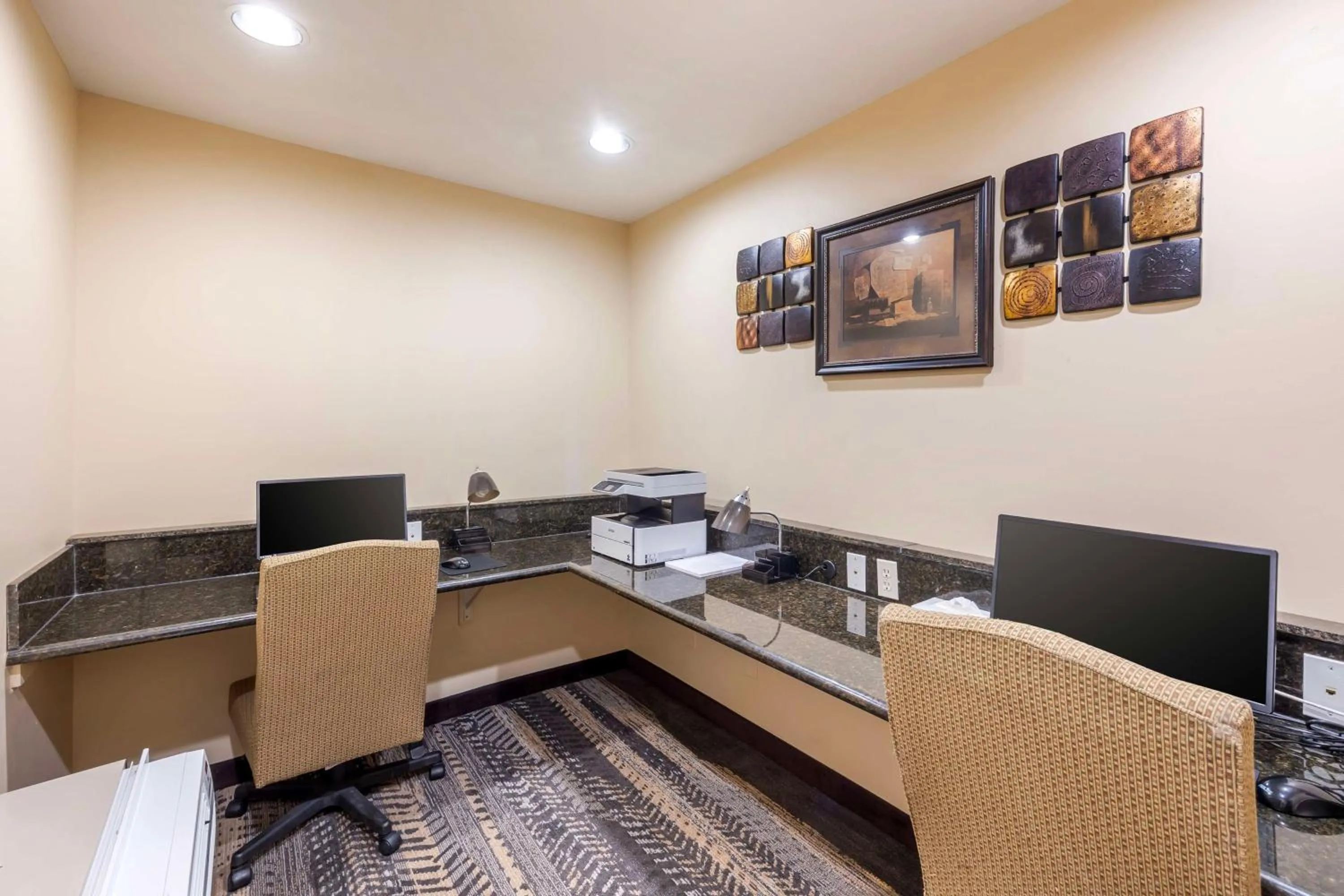 Business facilities in Best Western Plus Orchid Hotel & Suites