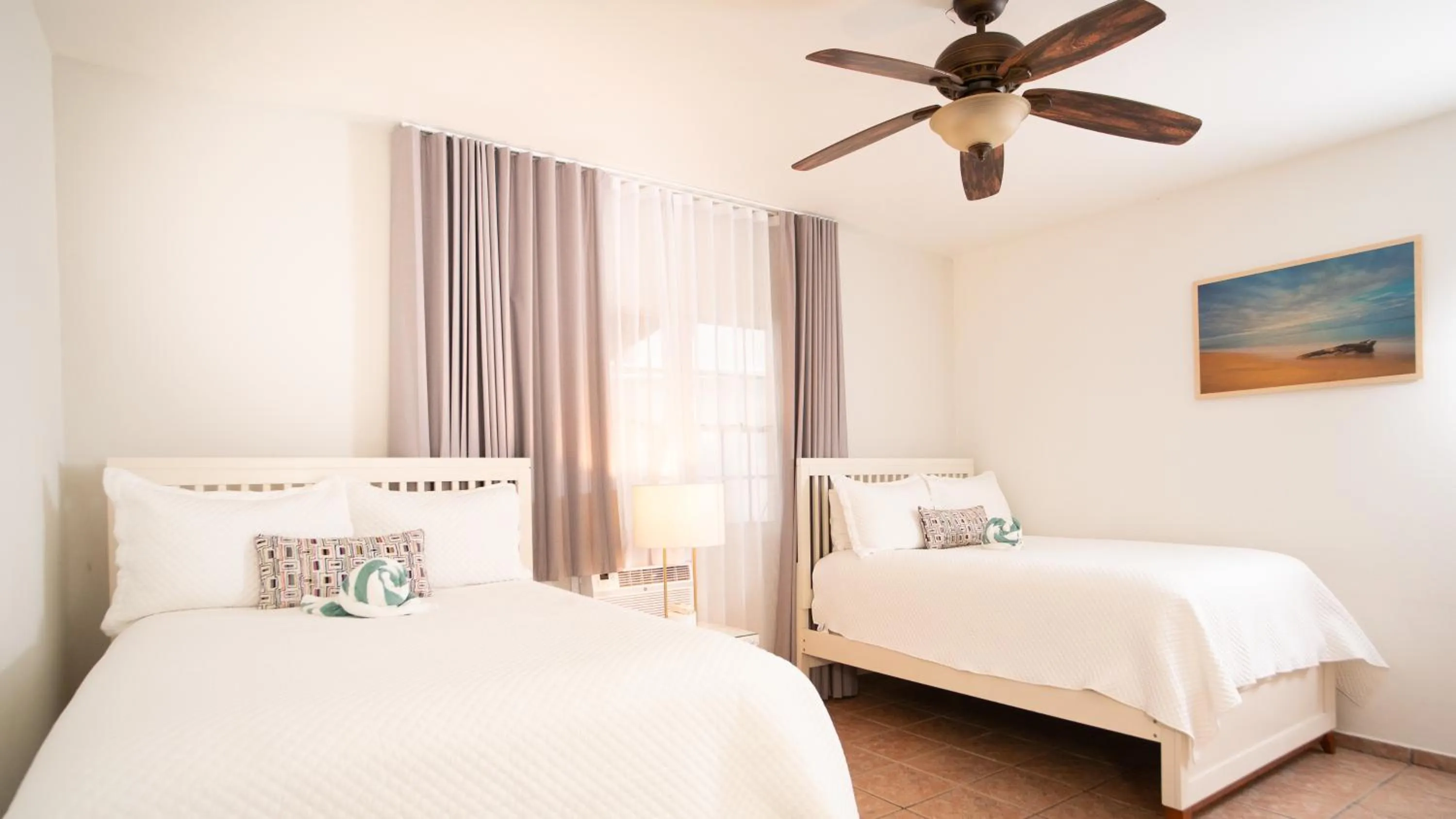 Bed in Lazy Parrot Inn