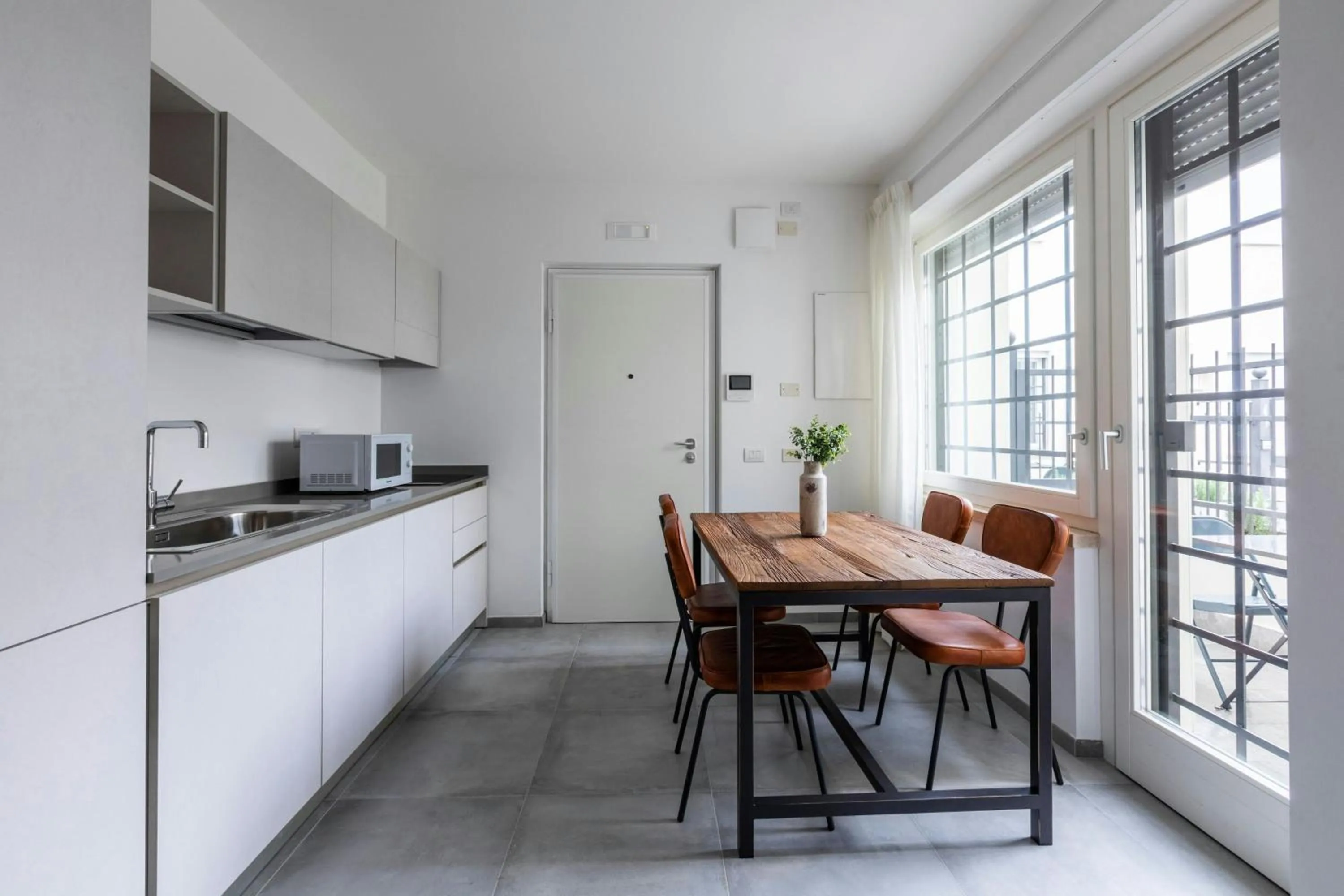 Photo of the whole room in Sonder by Marriott Bonvoy San Lorenzo Apartments