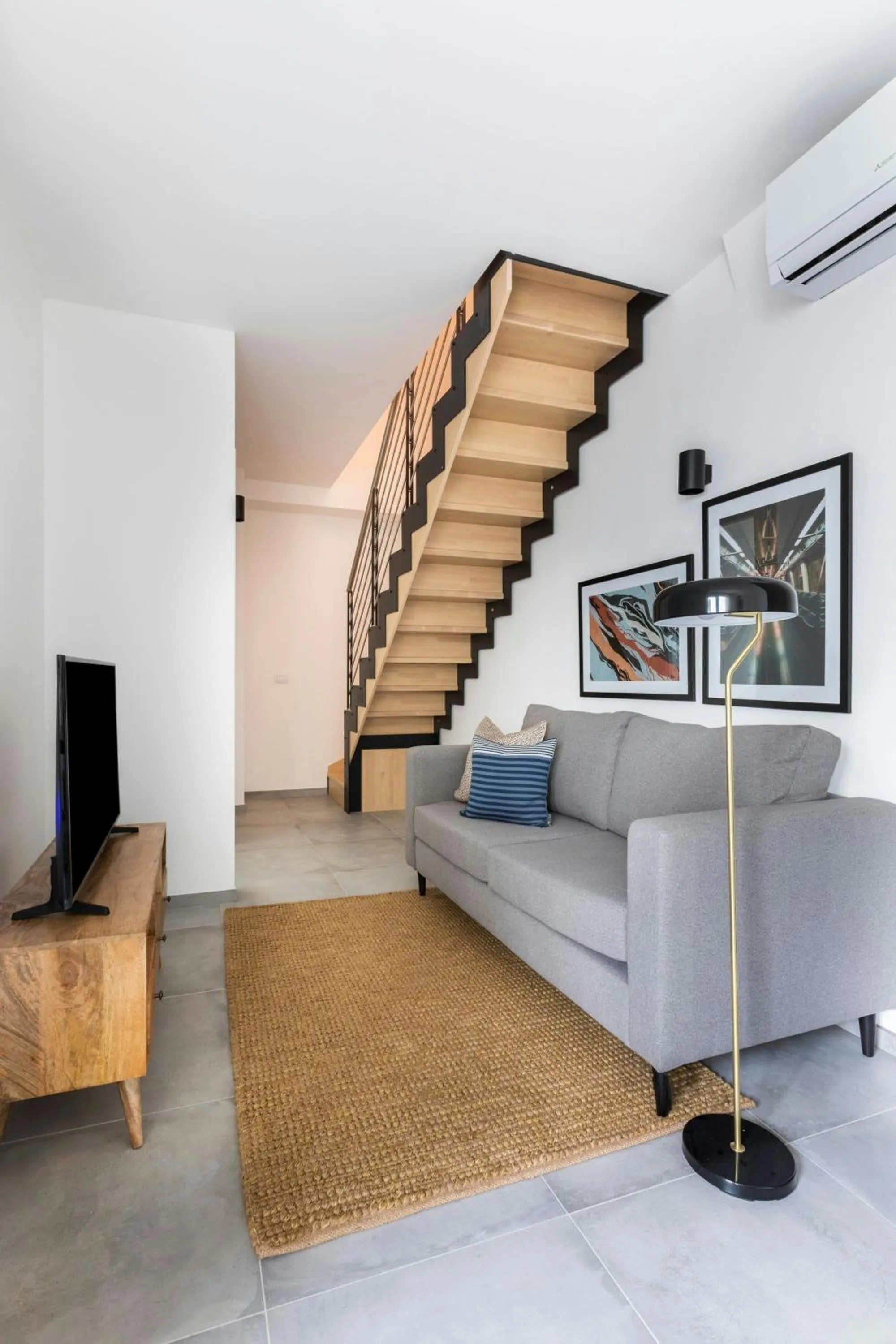 Living room in Sonder by Marriott Bonvoy San Lorenzo Apartments