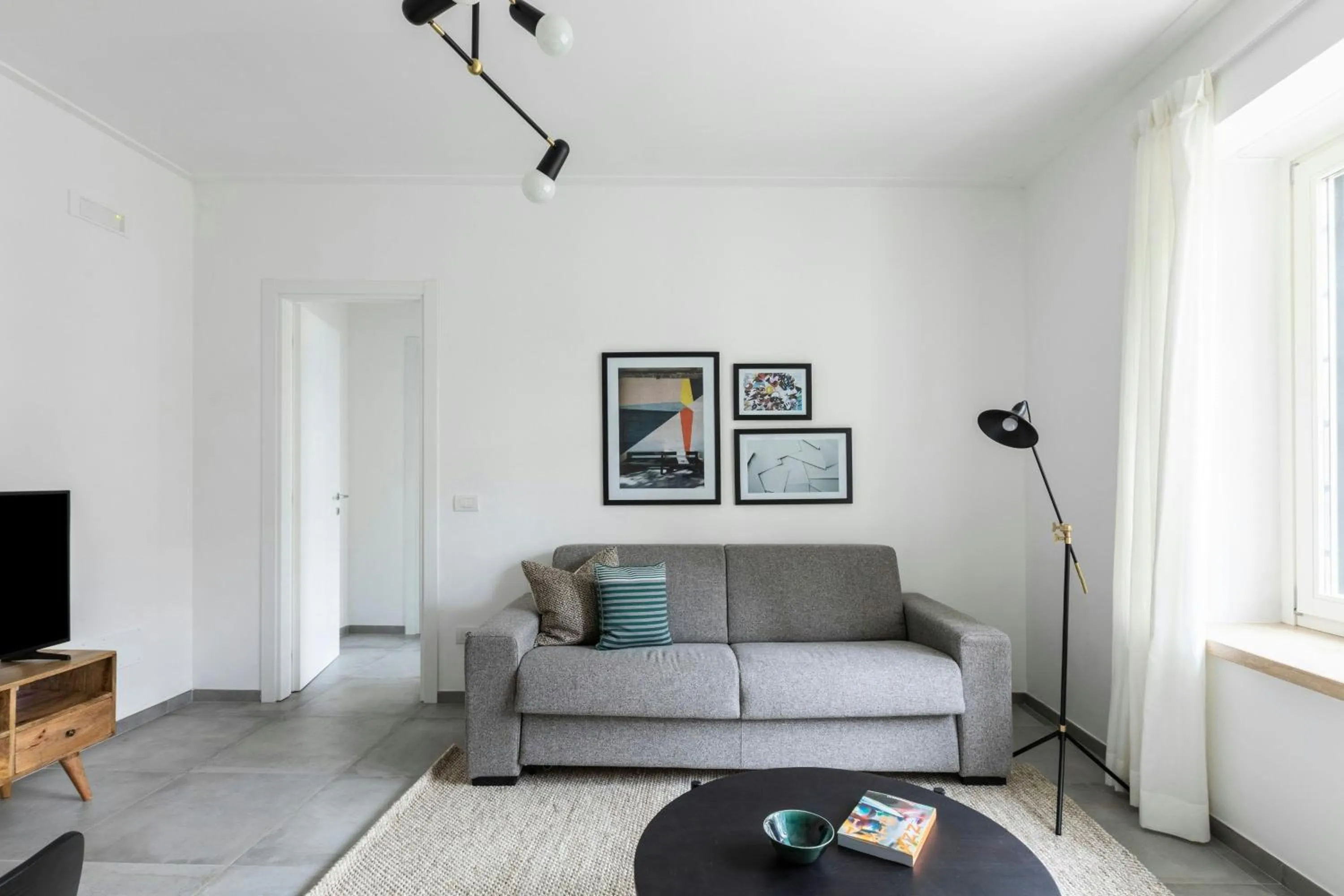 Living room in Sonder by Marriott Bonvoy San Lorenzo Apartments