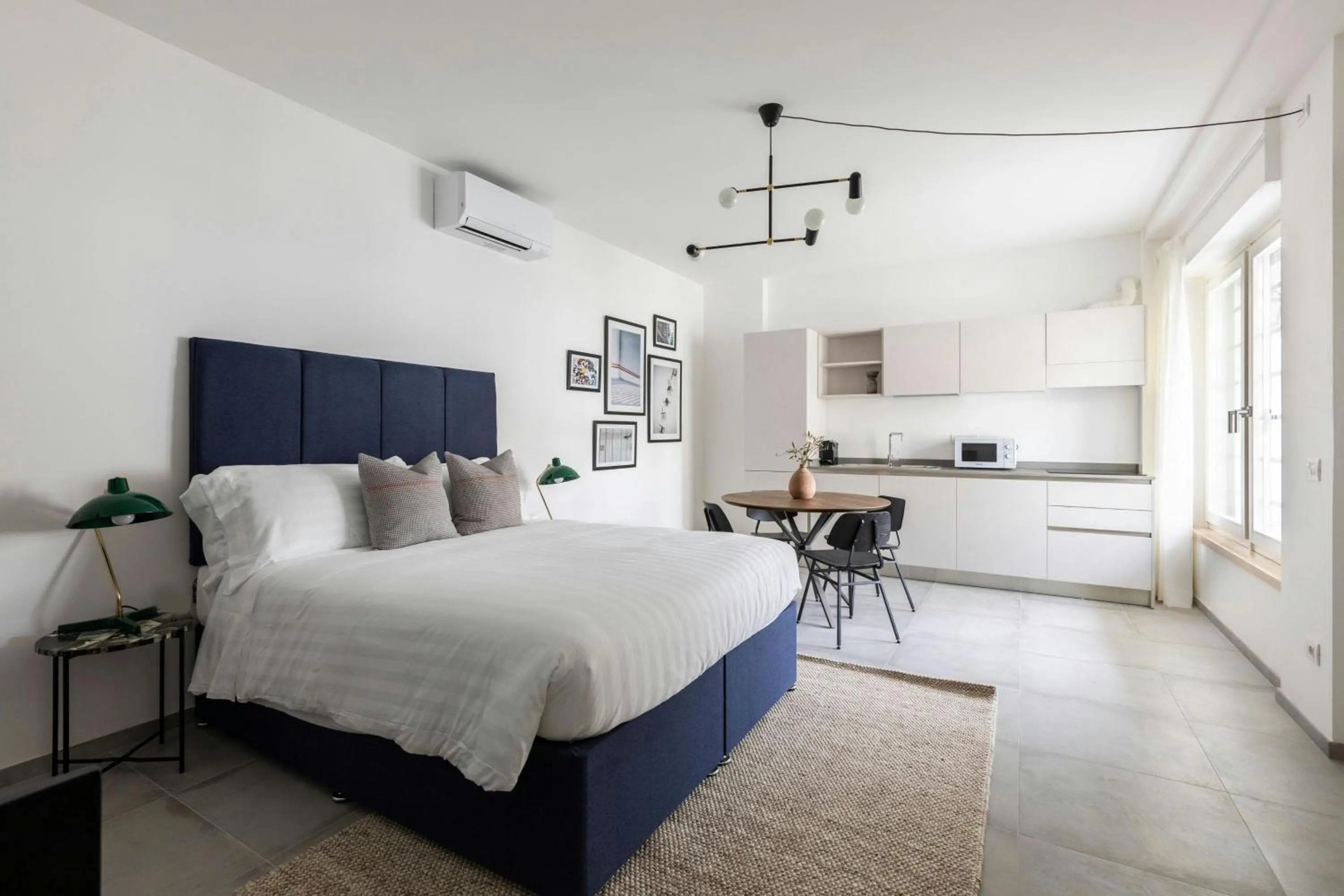 Bedroom, Bed in Sonder by Marriott Bonvoy San Lorenzo Apartments