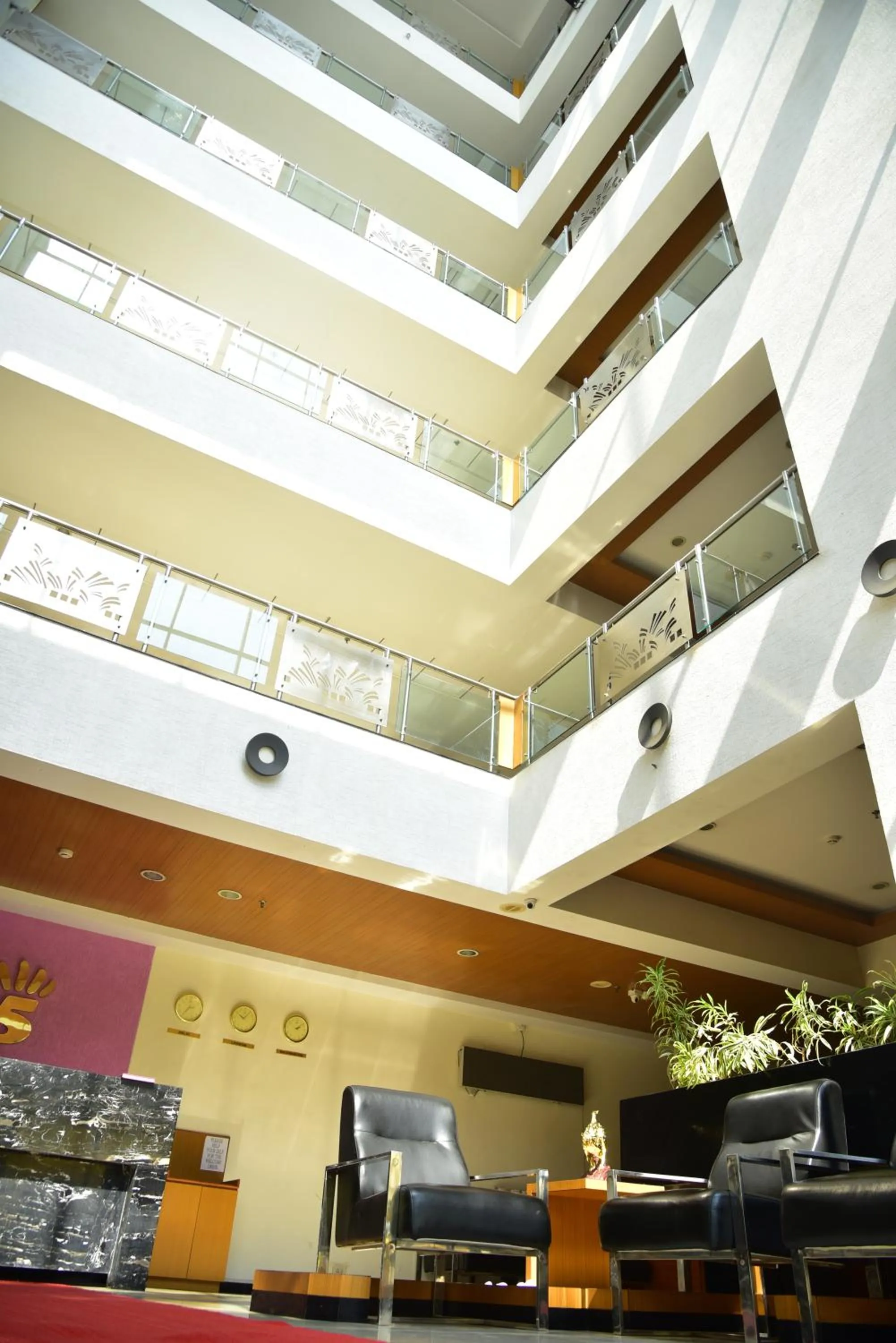 Lobby or reception in Hi 5 Hotel & Experience