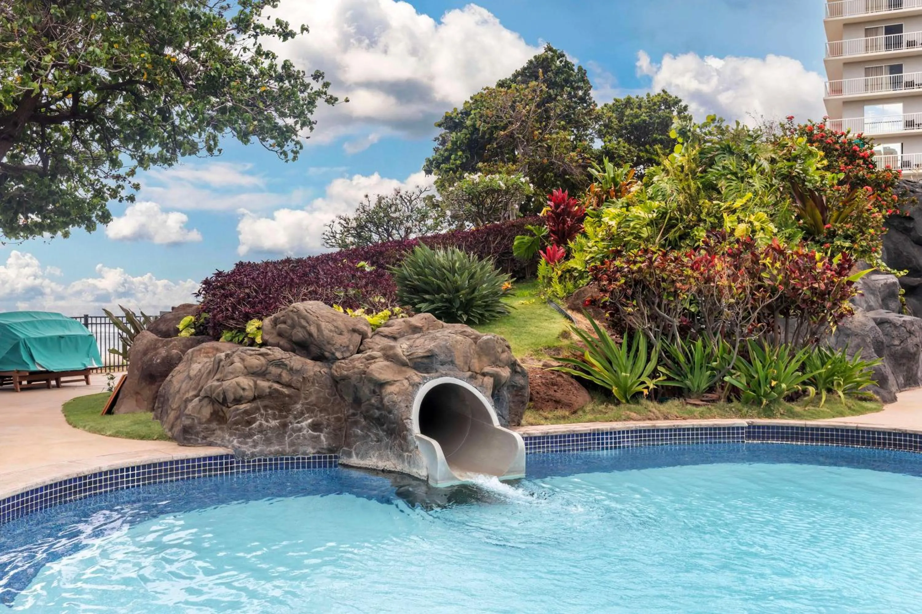 Pool view in Hilton Vacation Club Ka'anapali Beach Maui